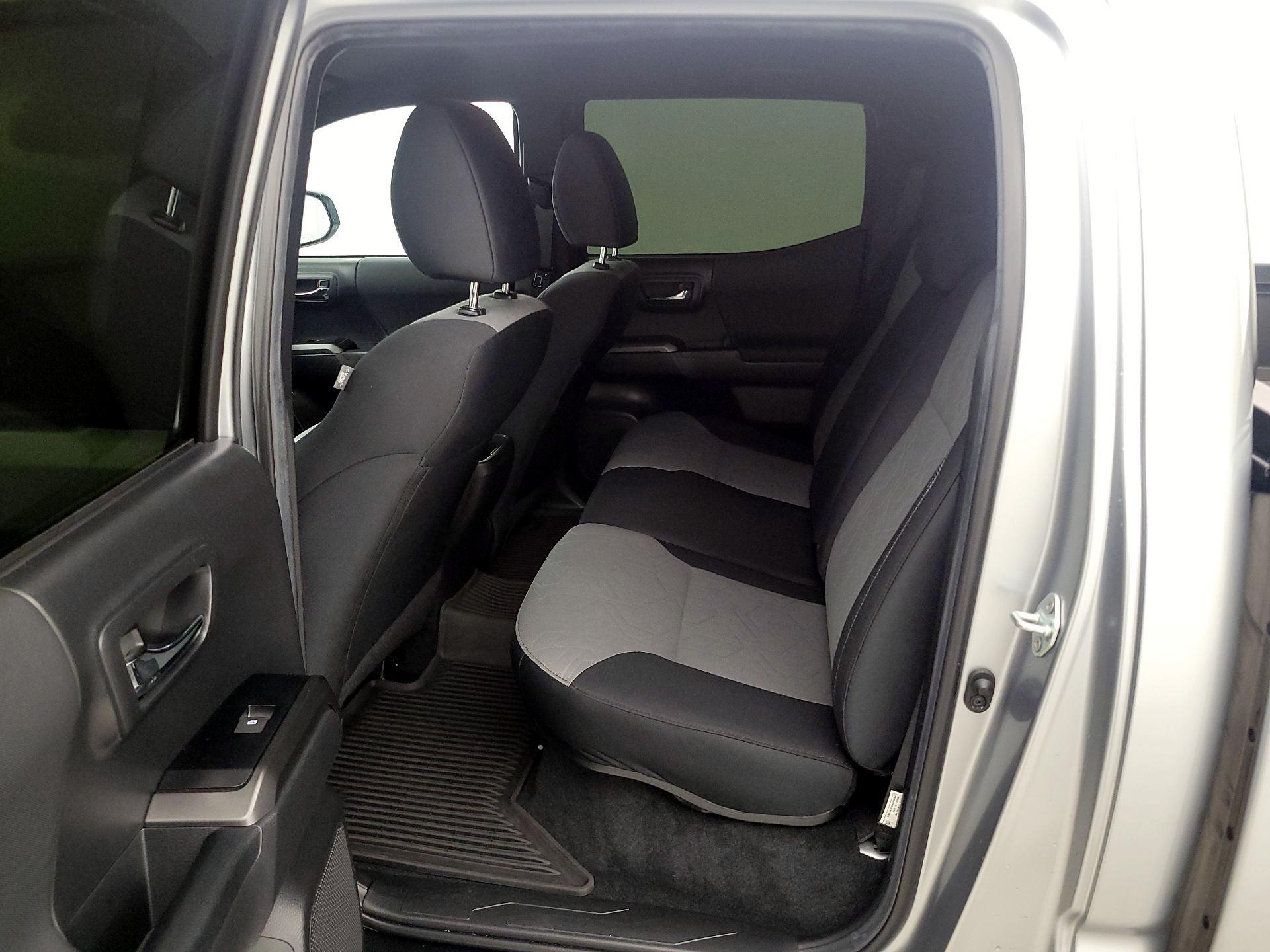 Thumbnail: 2022 Toyota Tacoma - 19