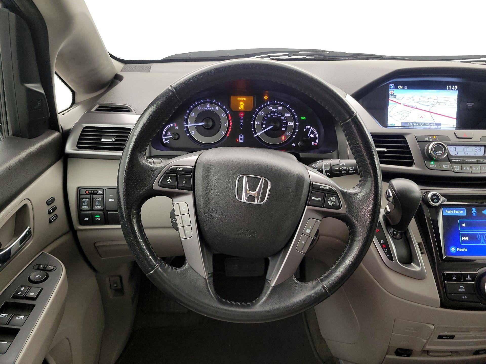 Thumbnail: 2014 Honda Odyssey - 10