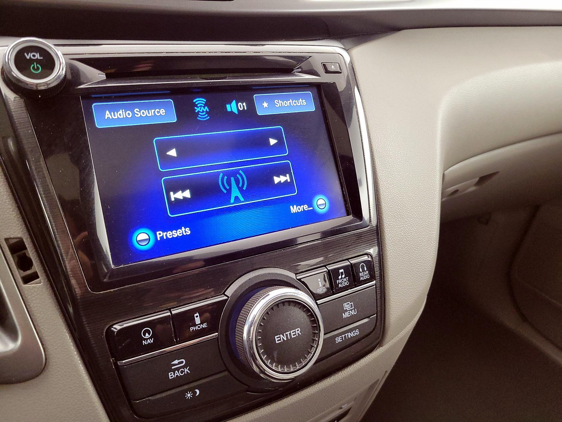 Thumbnail: 2014 Honda Odyssey - 16