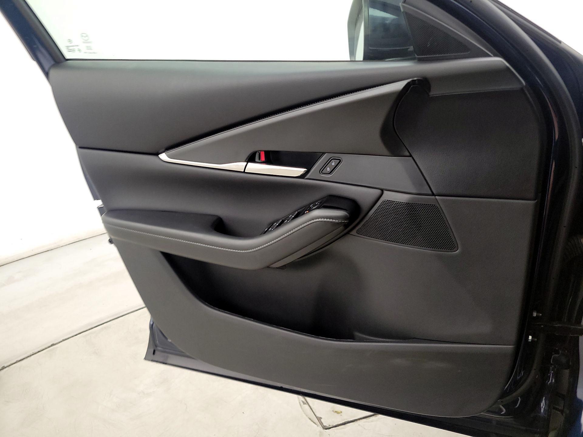 Thumbnail: 2025 Mazda CX-30 - 12