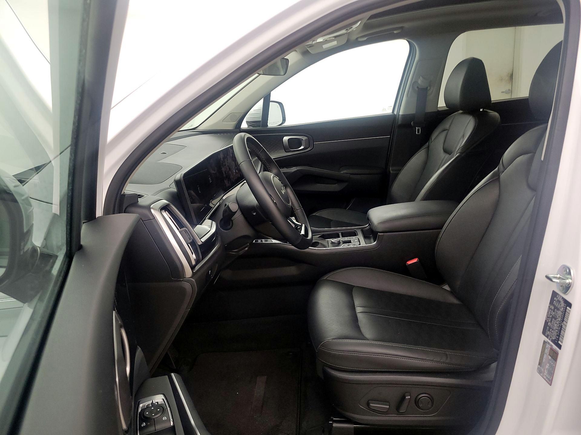 Thumbnail: 2025 Kia Sorento - 11