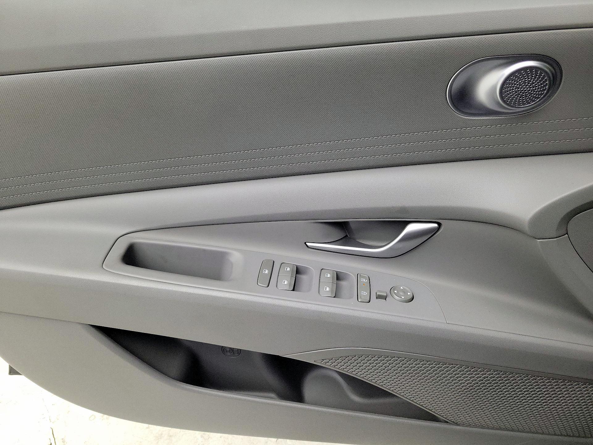 Thumbnail: 2024 Hyundai Elantra - 12