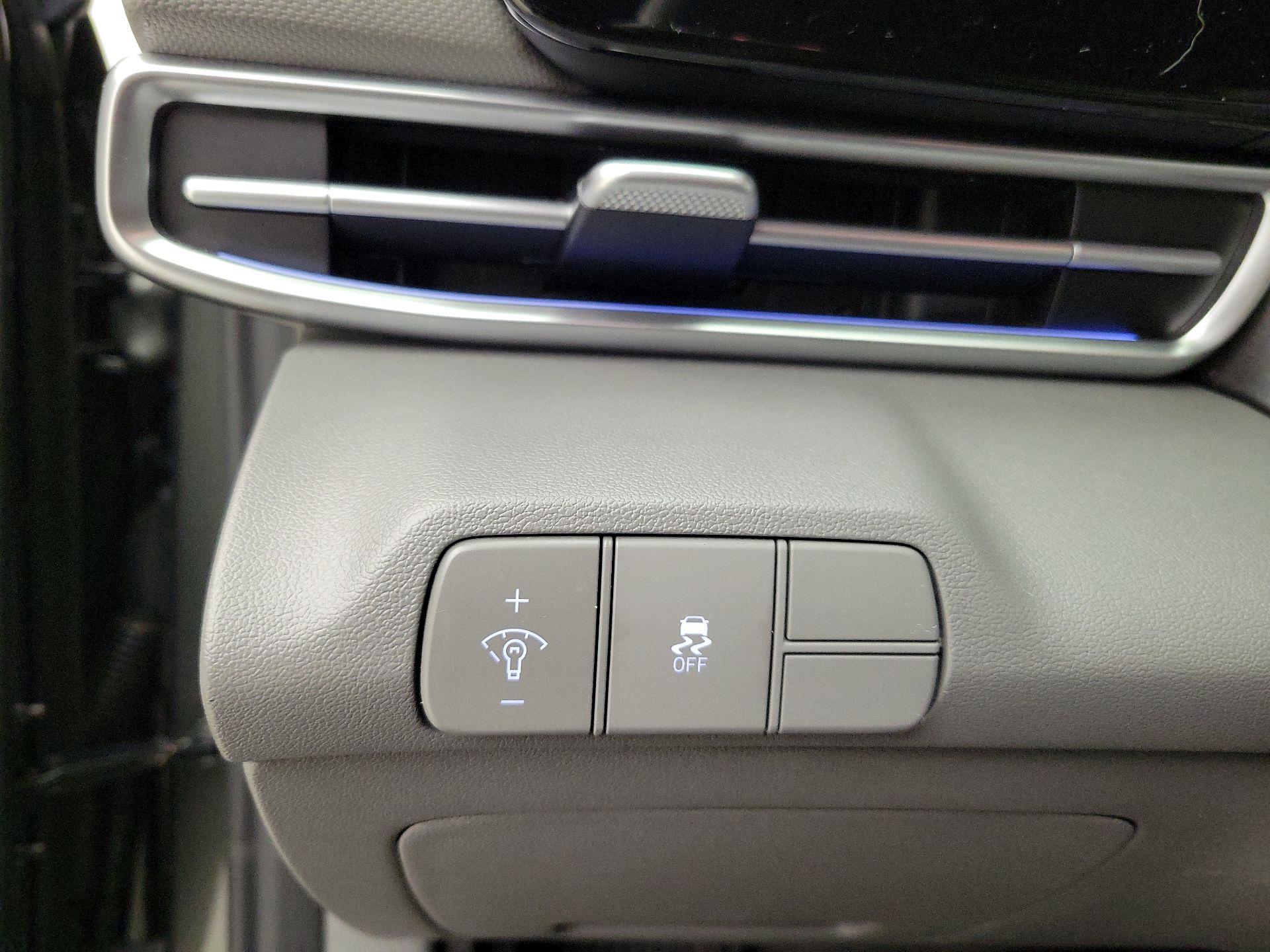 Thumbnail: 2024 Hyundai Elantra - 13