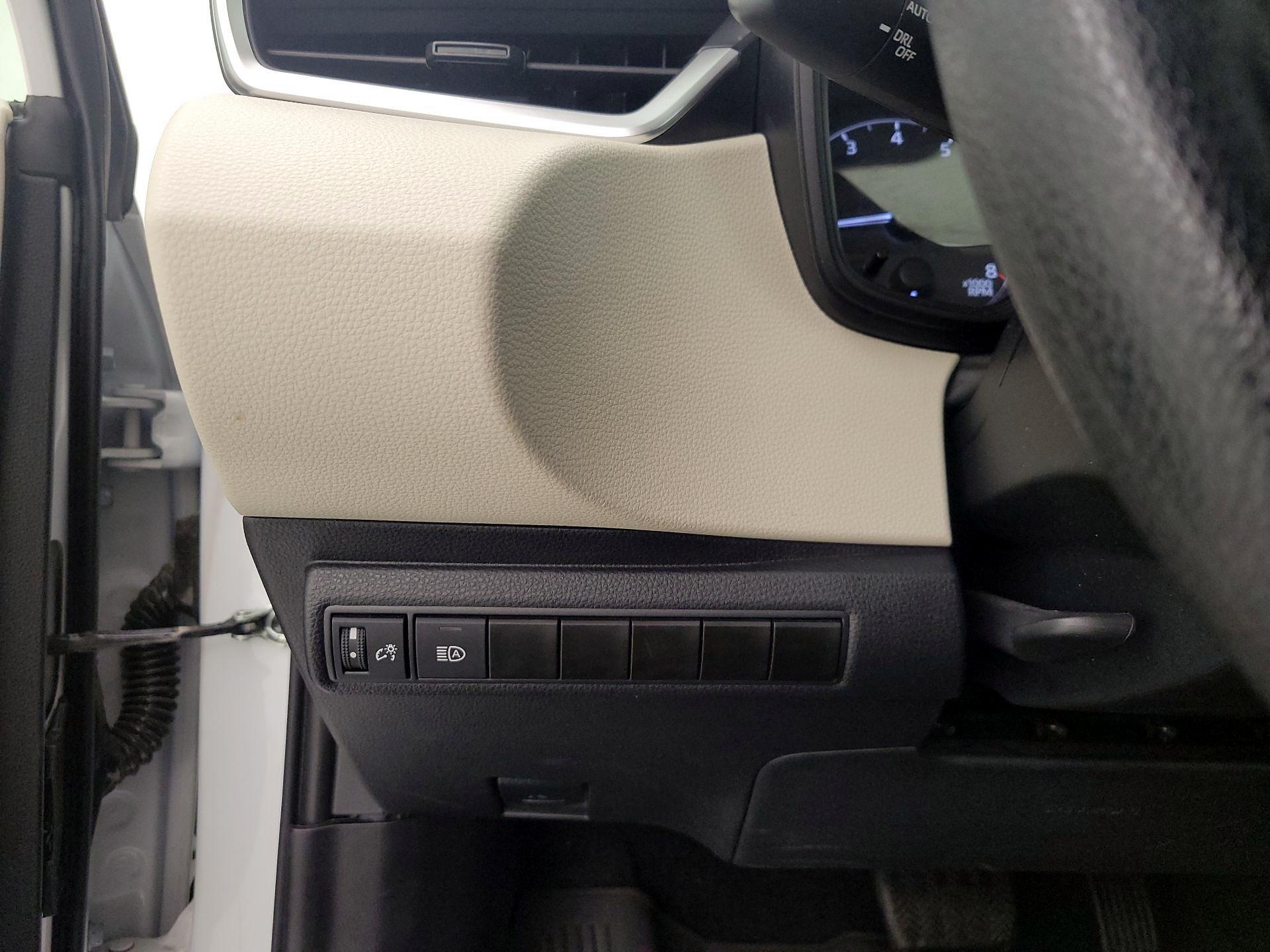 Thumbnail: 2024 Toyota Corolla - 13