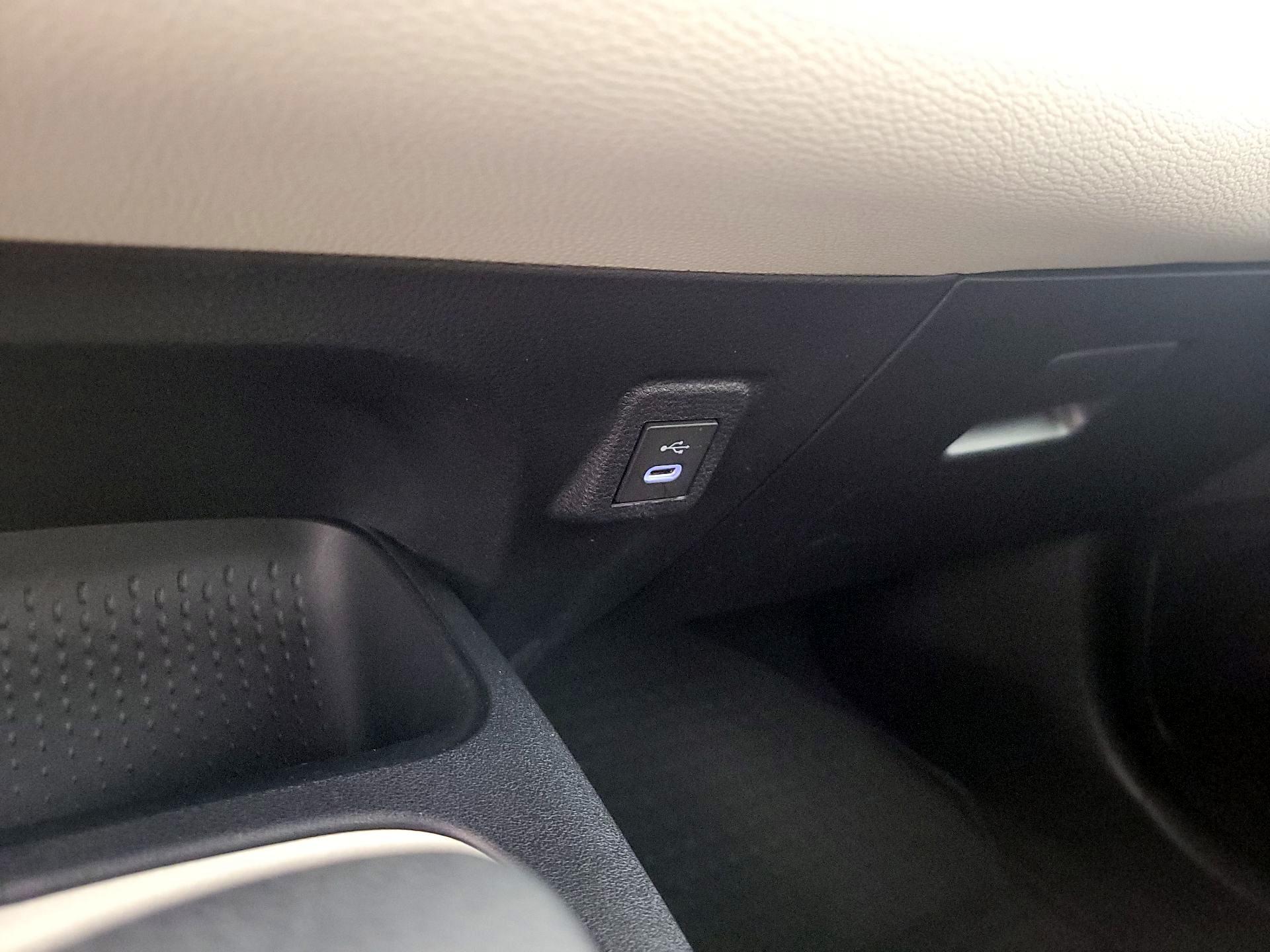 Thumbnail: 2024 Toyota Corolla - 18