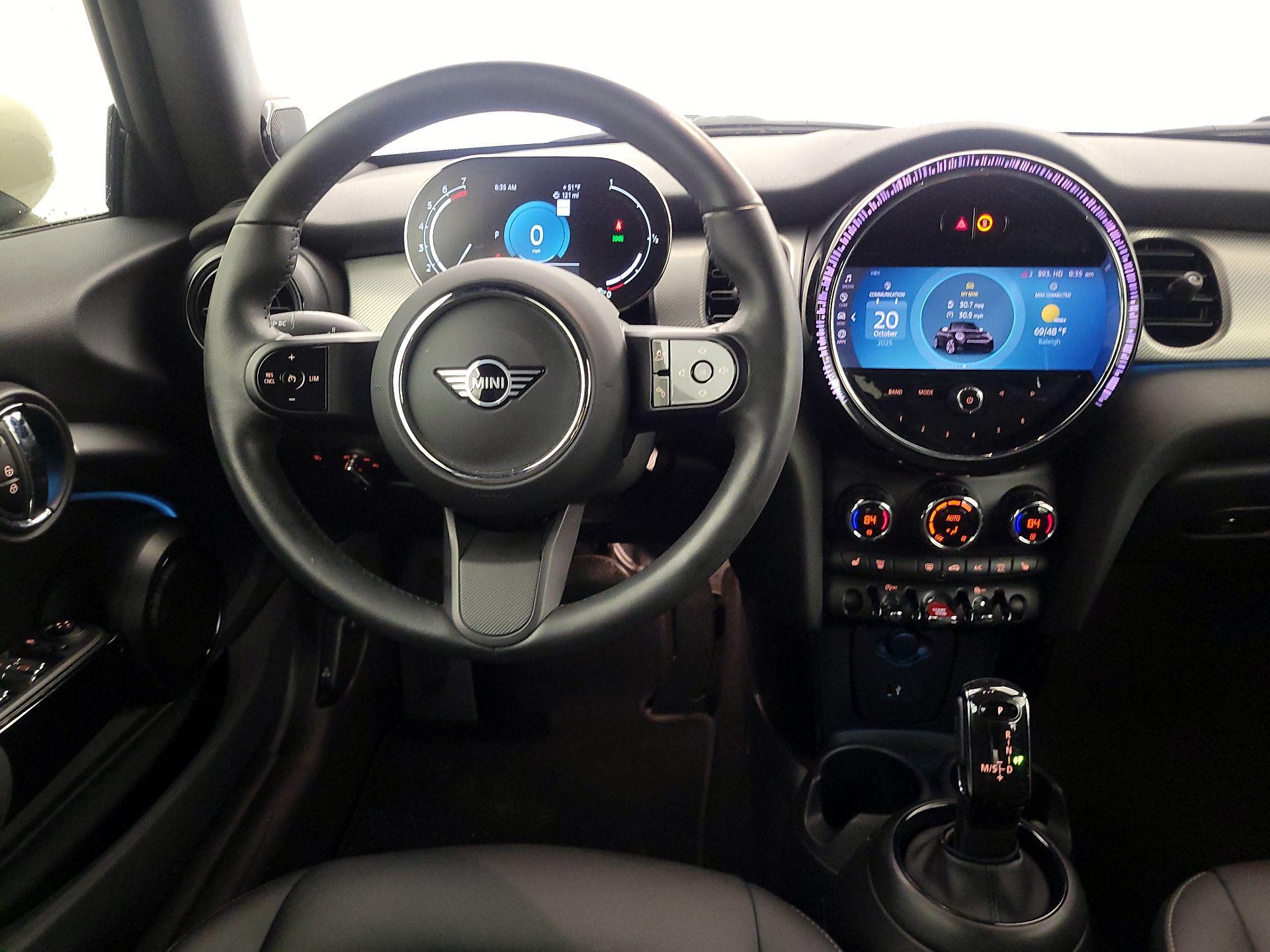 Thumbnail: 2022 MINI Cooper - 10