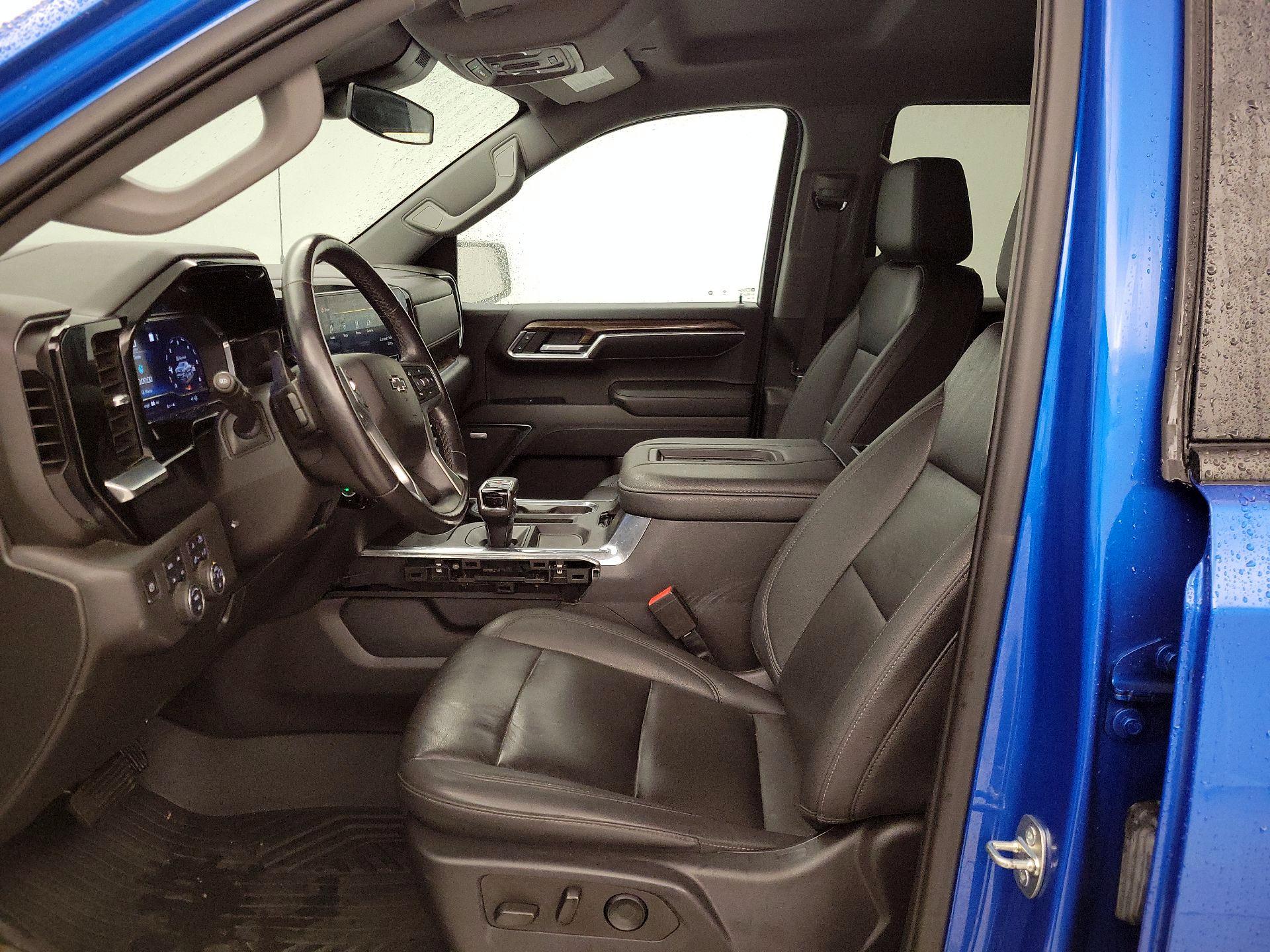 Thumbnail: 2022 Chevrolet Silverado 1500 - 11