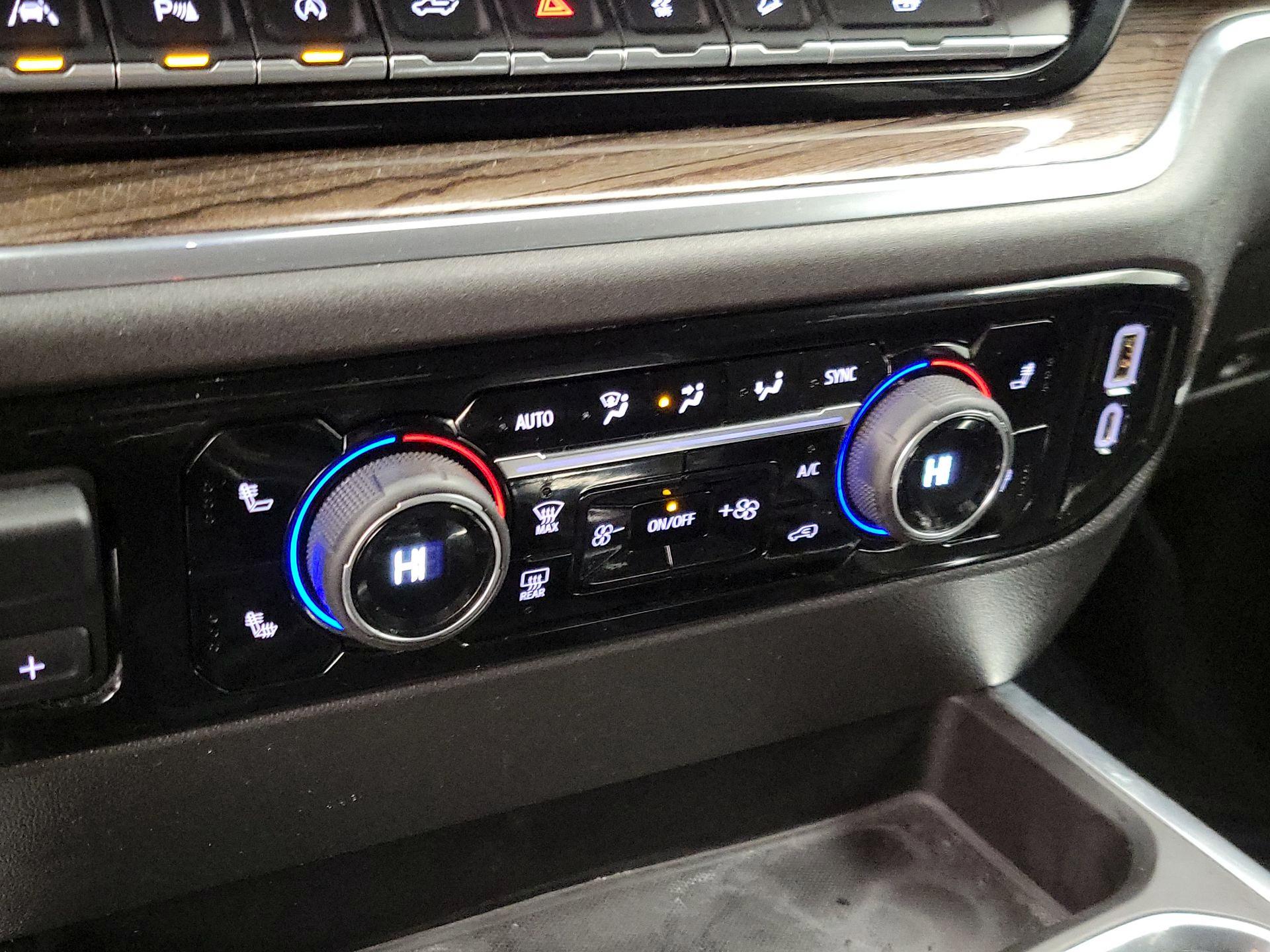 Thumbnail: 2022 Chevrolet Silverado 1500 - 16