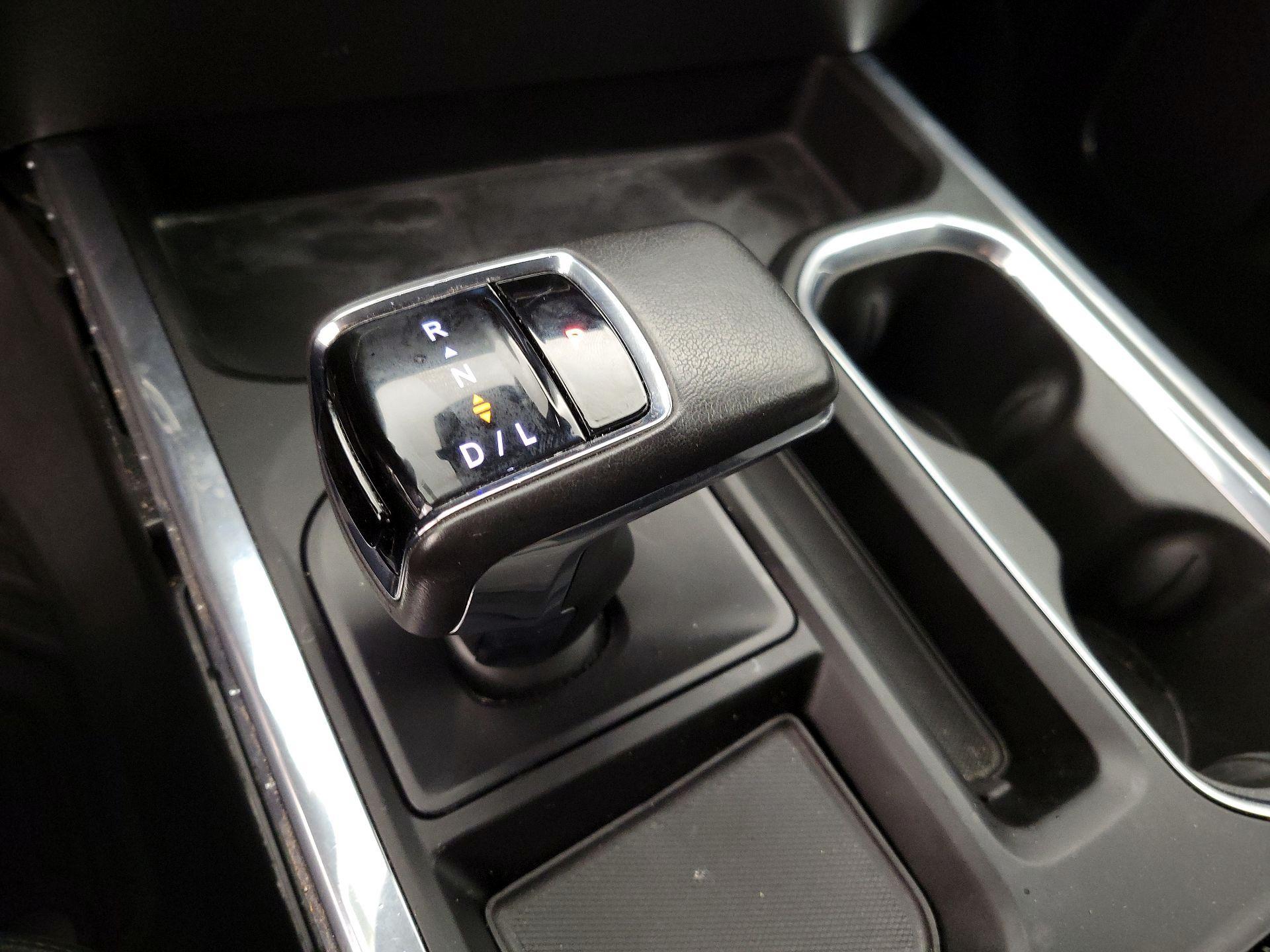 Thumbnail: 2022 Chevrolet Silverado 1500 - 17