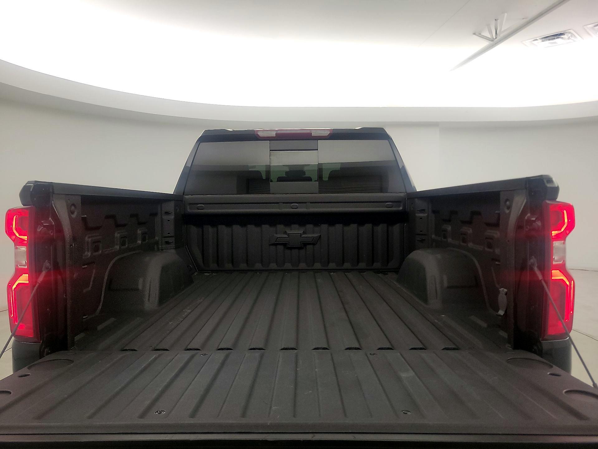 Thumbnail: 2023 Chevrolet Silverado 1500 - 20
