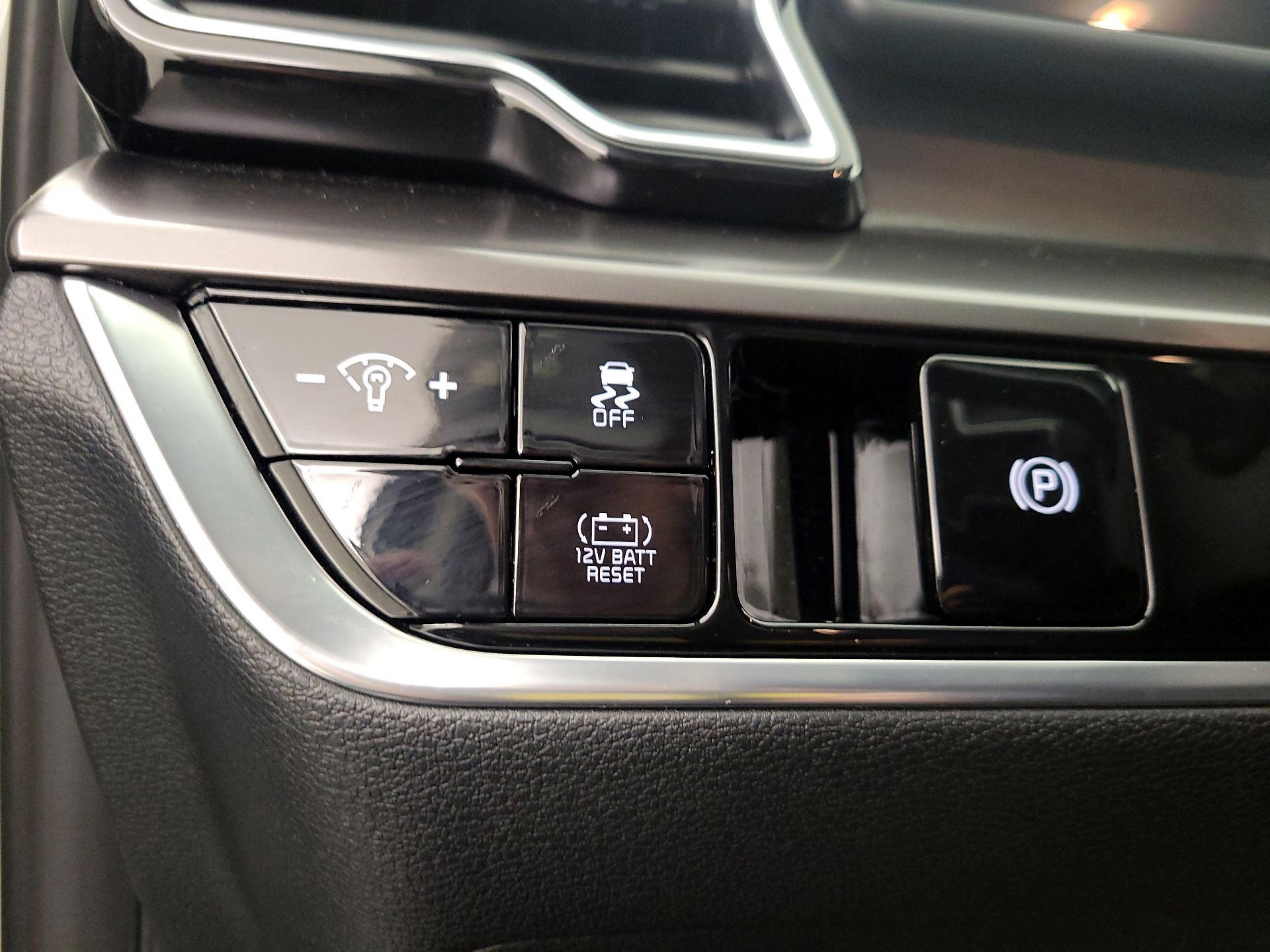 Thumbnail: 2025 Kia Sportage - 13