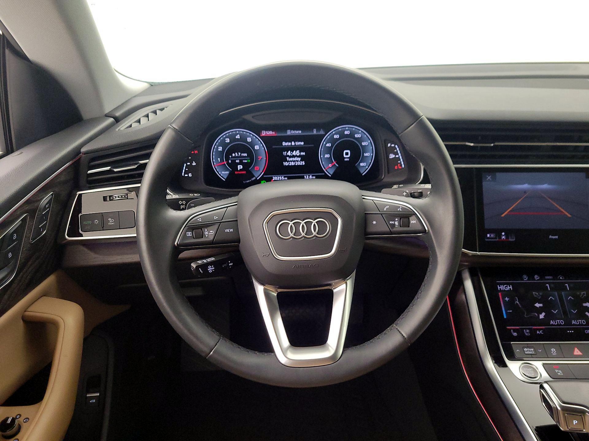 Thumbnail: 2022 Audi Q8 - 10