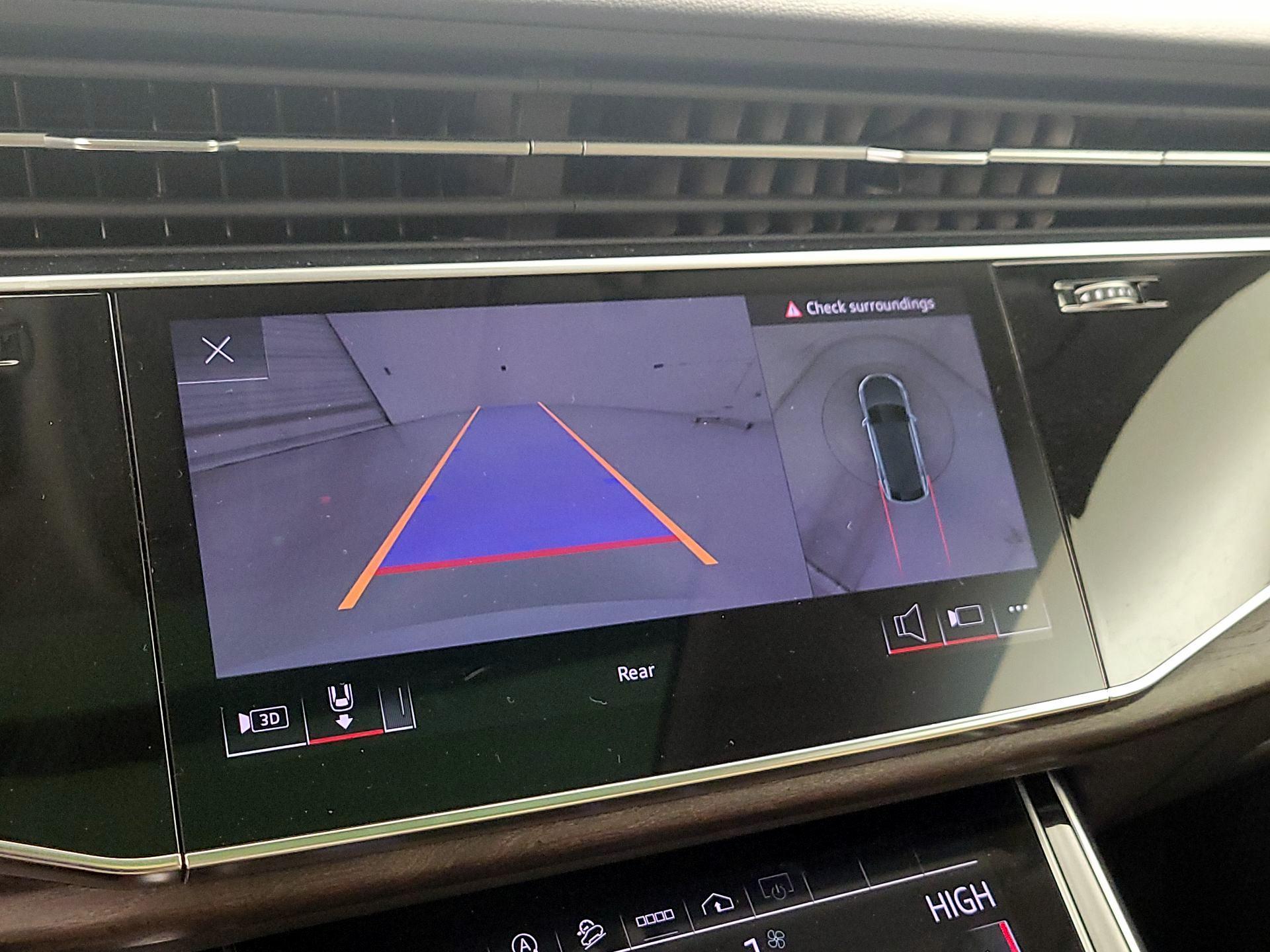 Thumbnail: 2022 Audi Q8 - 15