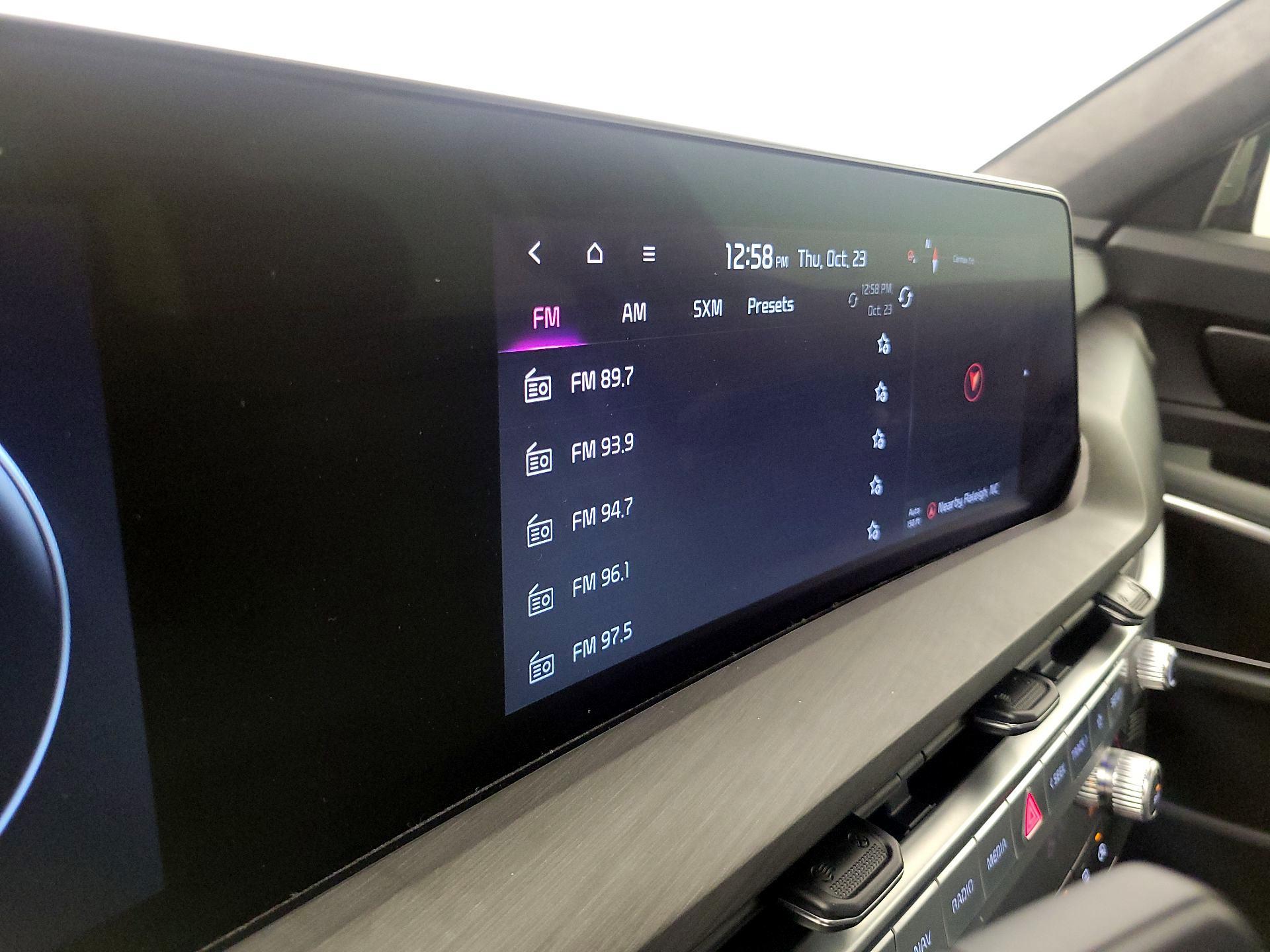 Thumbnail: 2024 Kia Telluride - 16