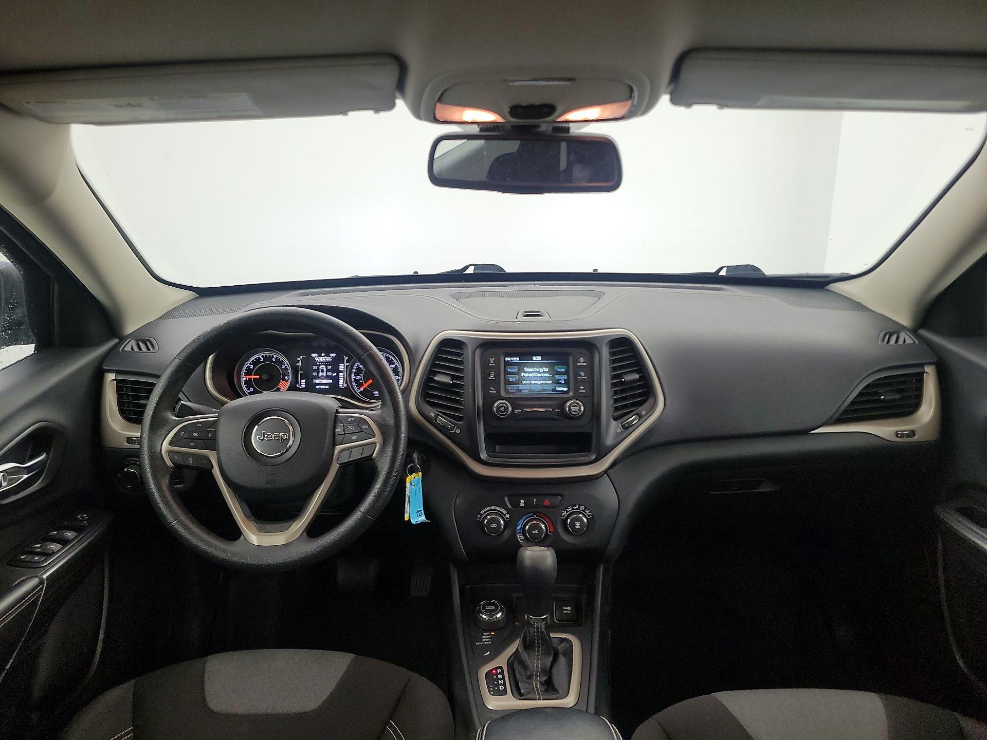 Thumbnail: 2015 Jeep Cherokee - 9