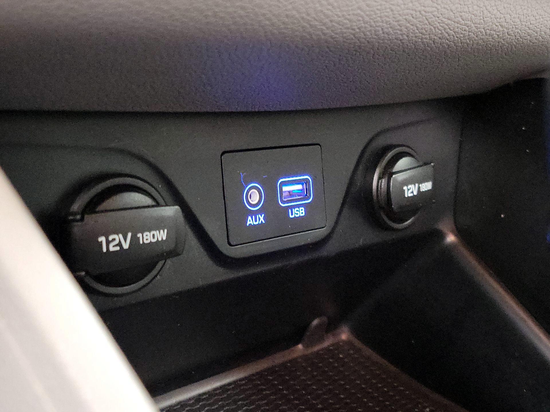 Thumbnail: 2019 Hyundai Tucson - 18