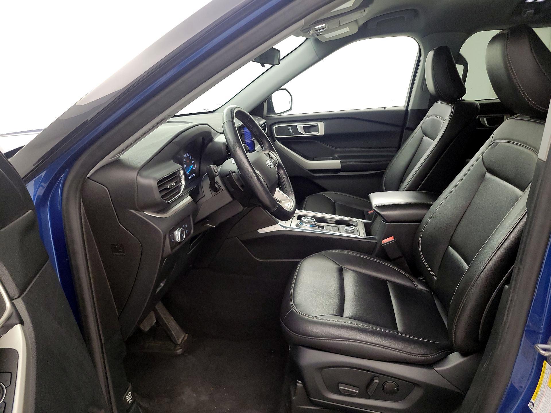 Thumbnail: 2020 Ford Explorer - 11