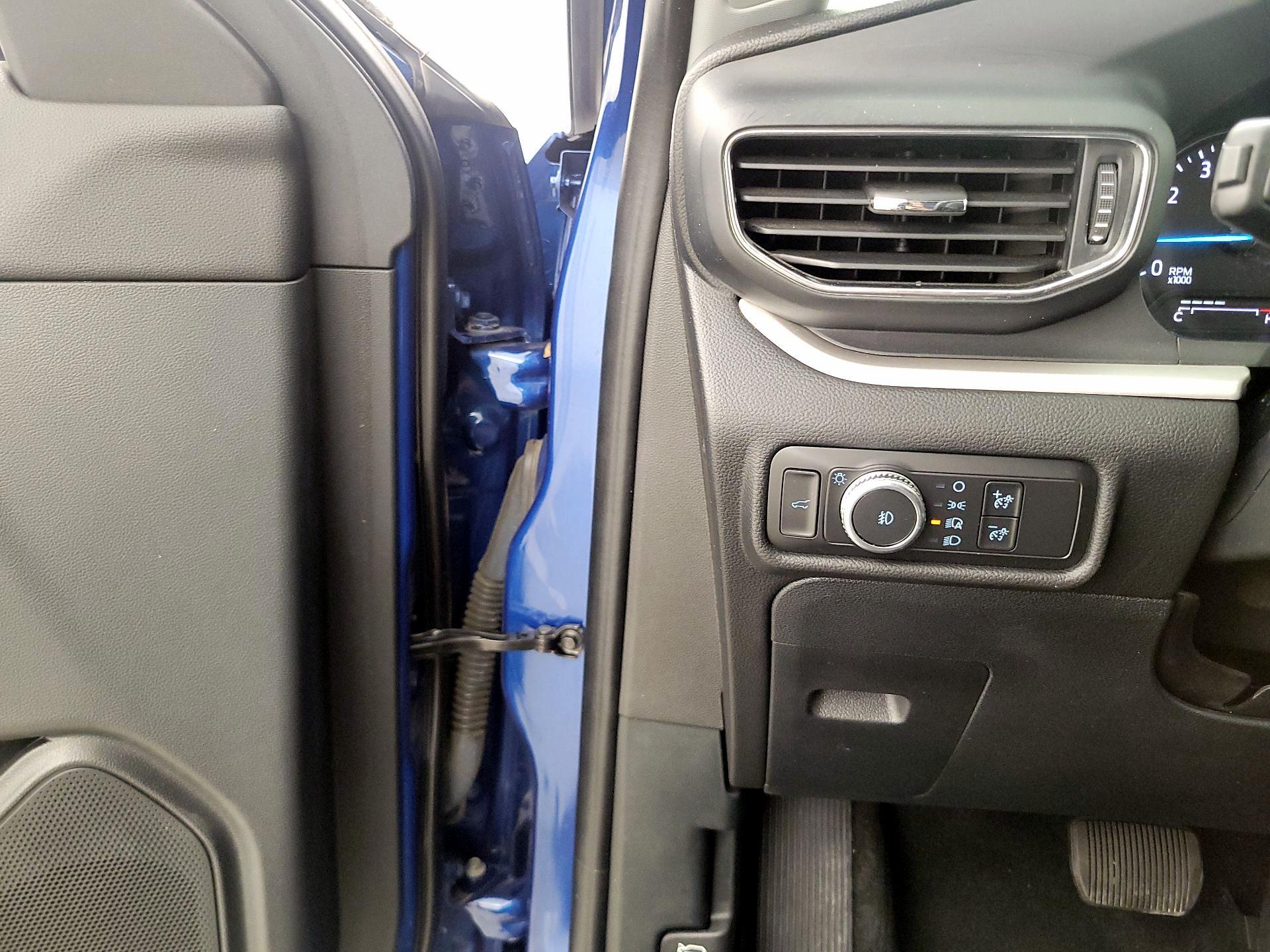 Thumbnail: 2020 Ford Explorer - 13