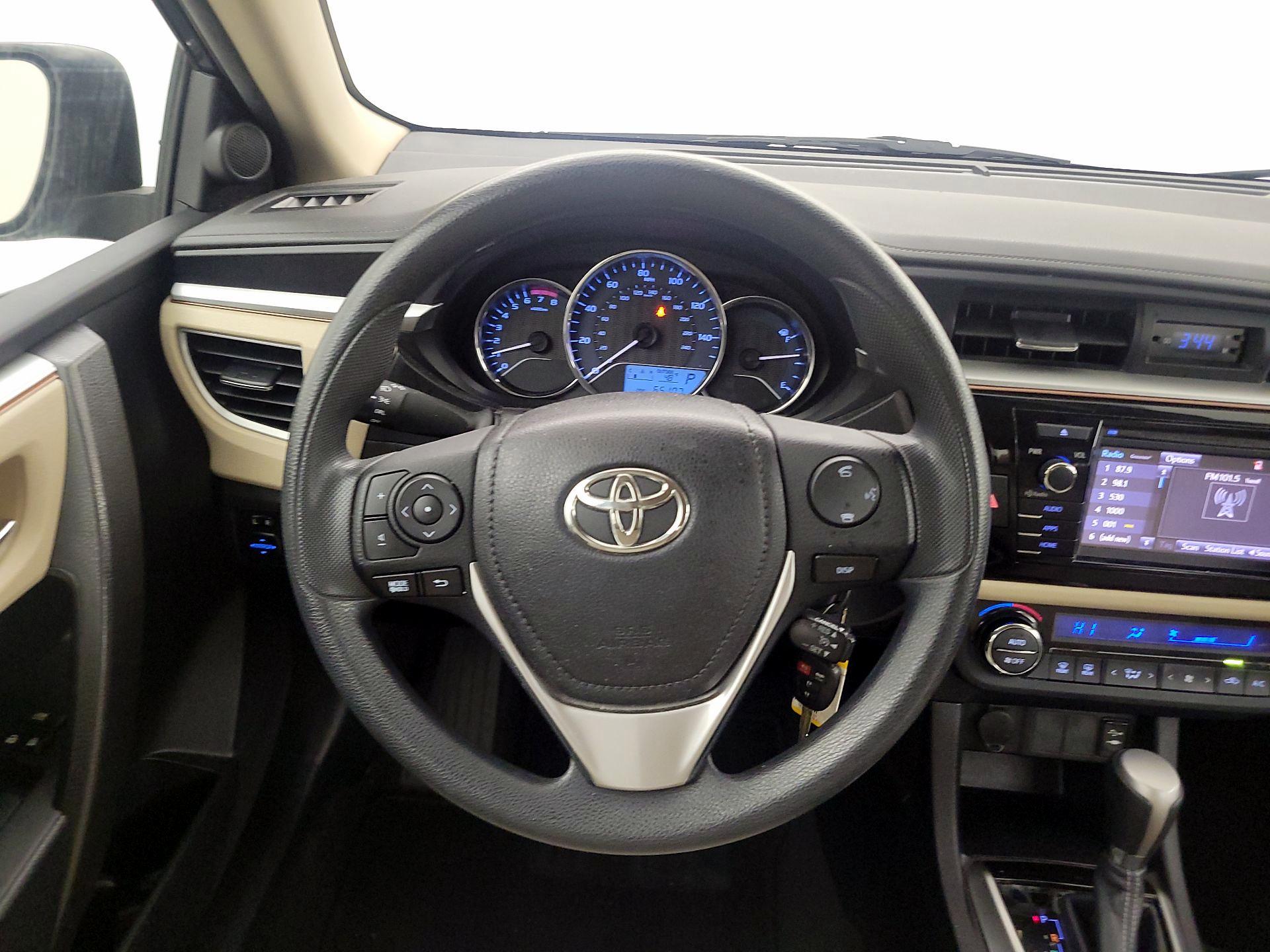 Thumbnail: 2016 Toyota Corolla - 10