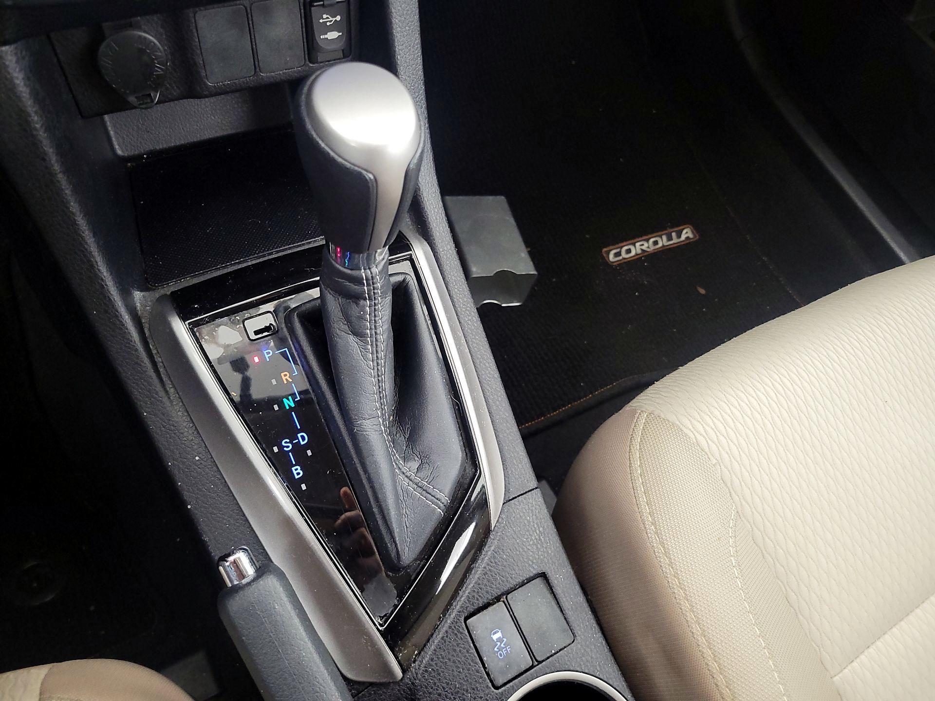 Thumbnail: 2016 Toyota Corolla - 17