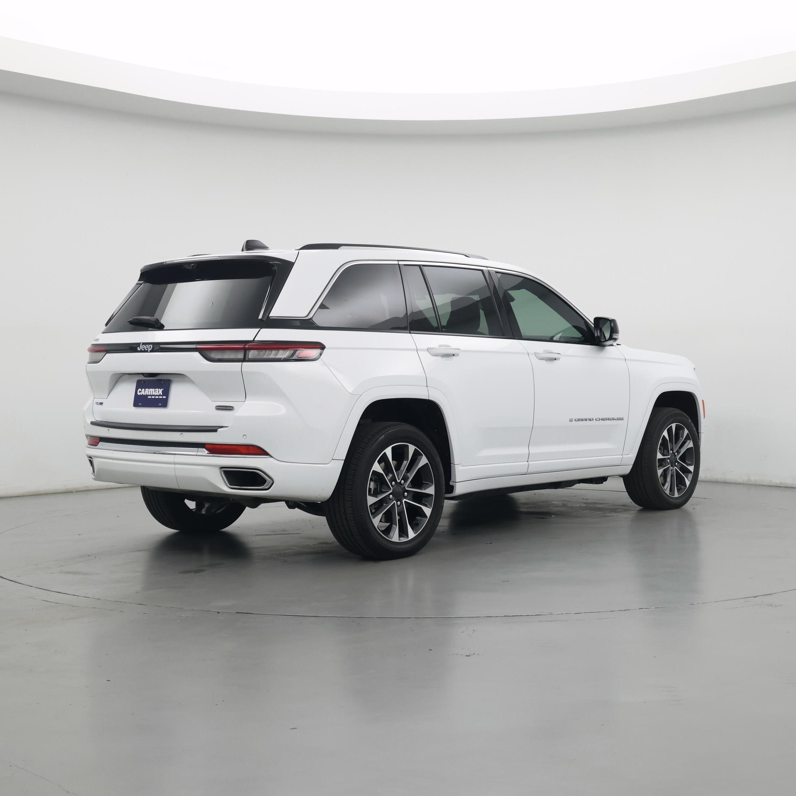 Thumbnail: 2023 Jeep Grand Cherokee - 8