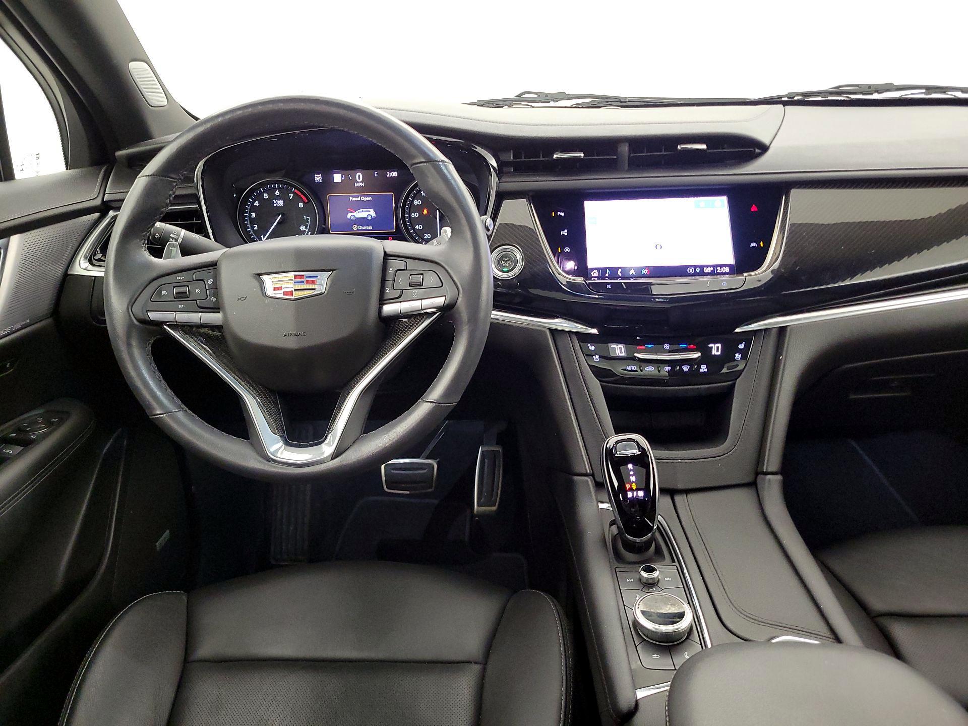 Thumbnail: 2022 Cadillac XT6 - 10