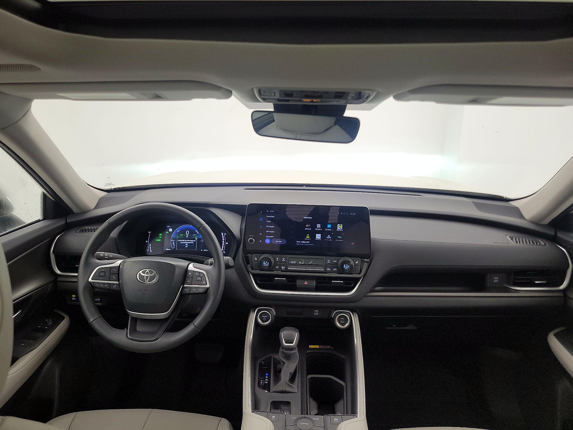 Thumbnail: 2024 Toyota Highlander - 9