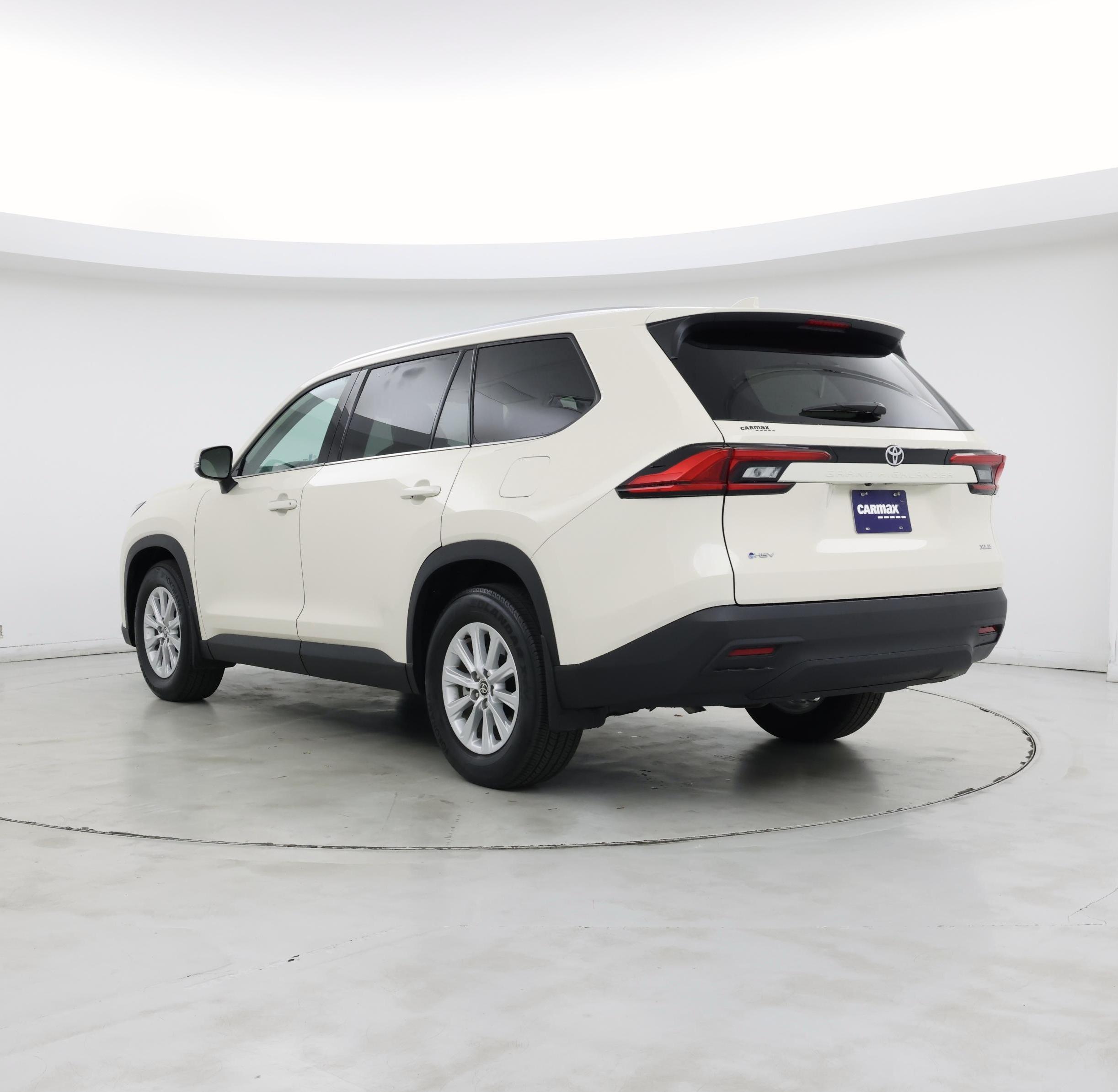 Thumbnail: 2024 Toyota Highlander - 2