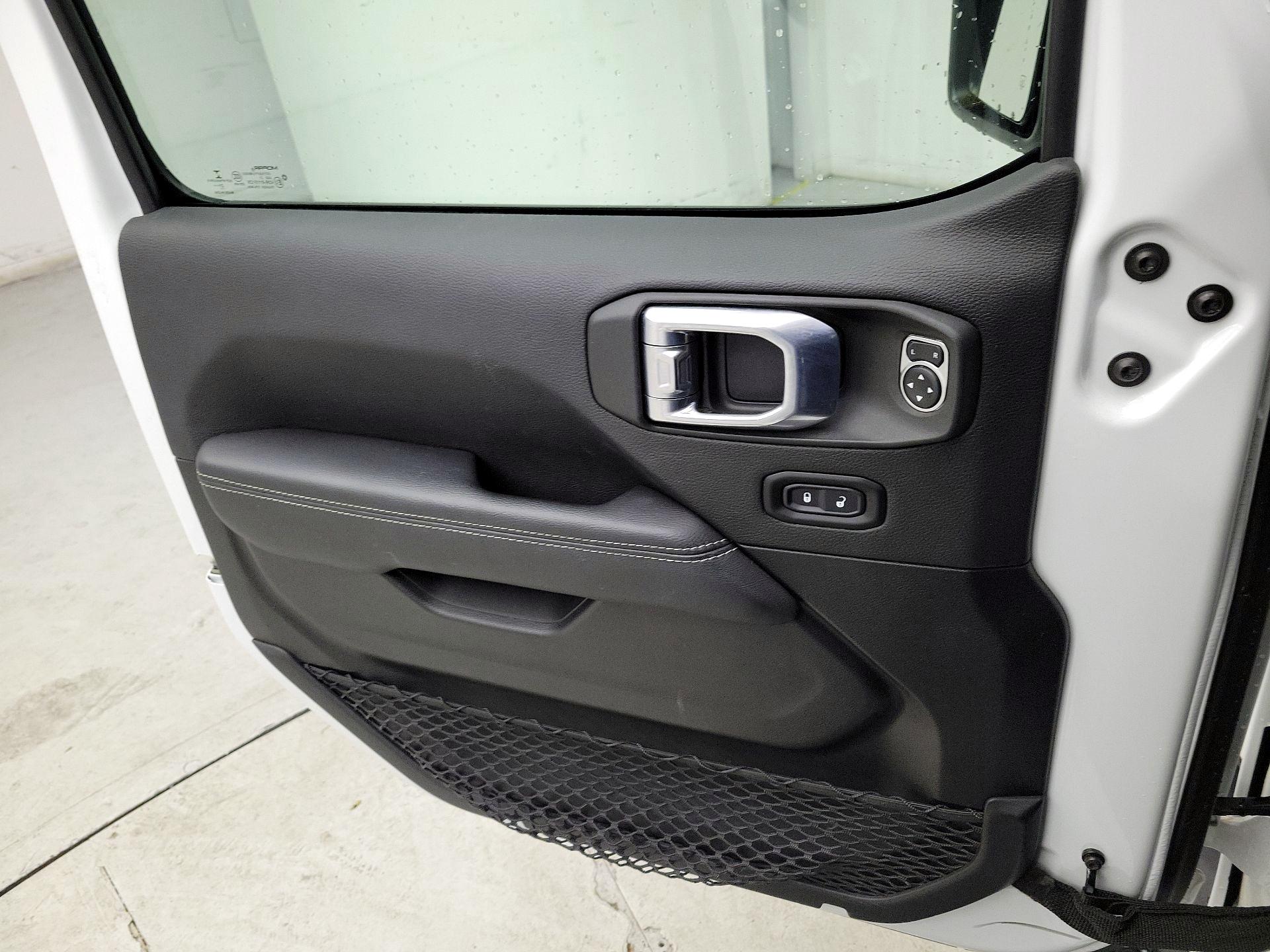 Thumbnail: 2021 Jeep Wrangler - 12