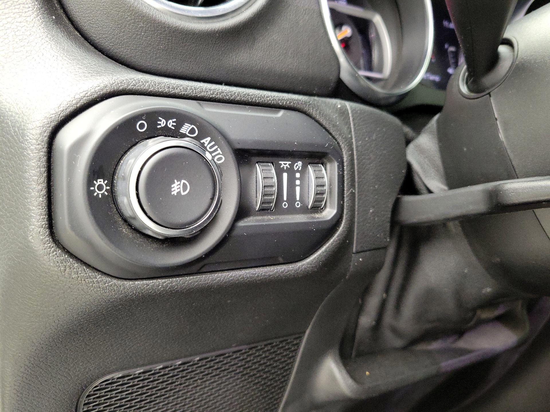 Thumbnail: 2021 Jeep Wrangler - 13