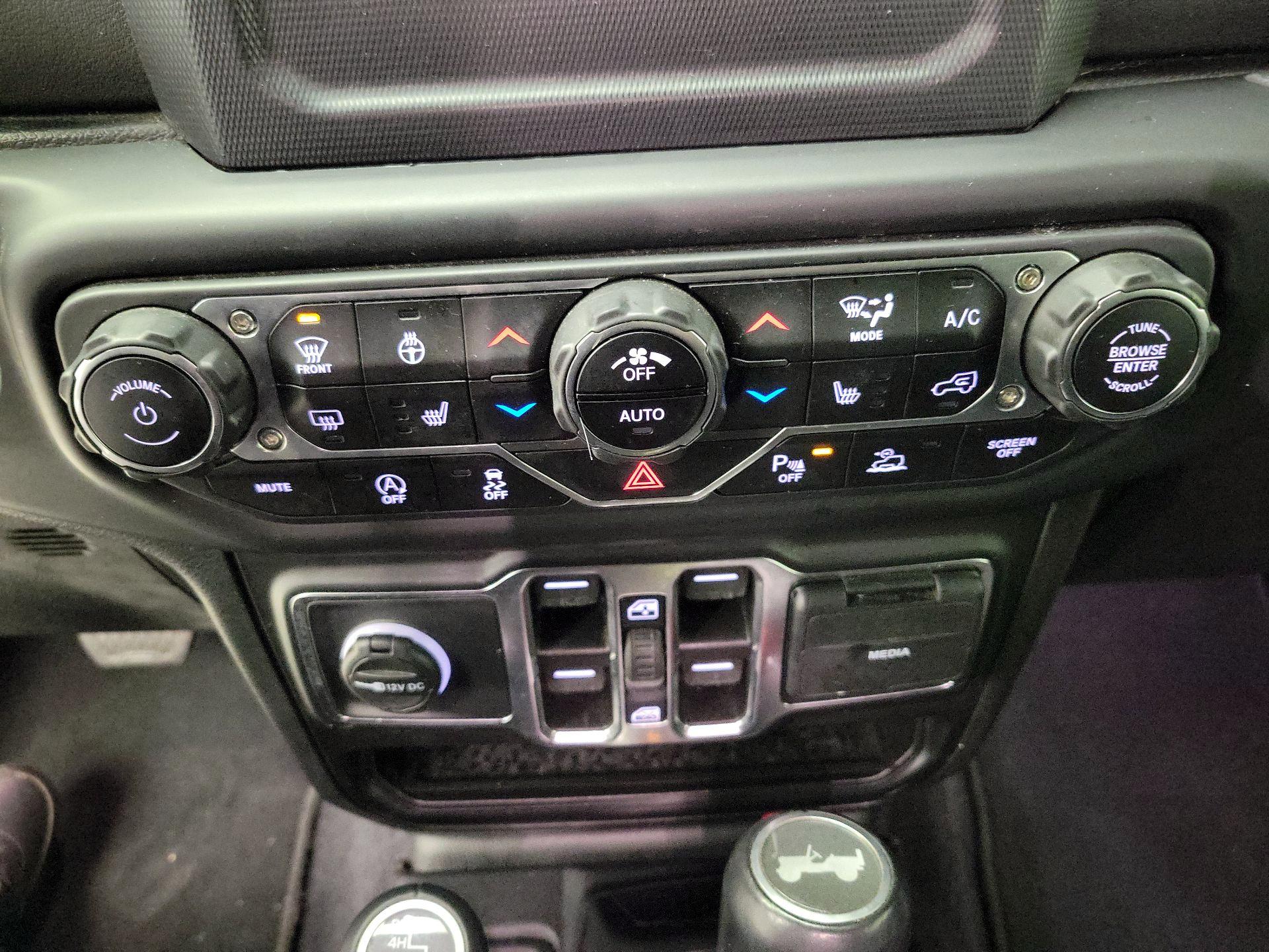 Thumbnail: 2021 Jeep Wrangler - 16