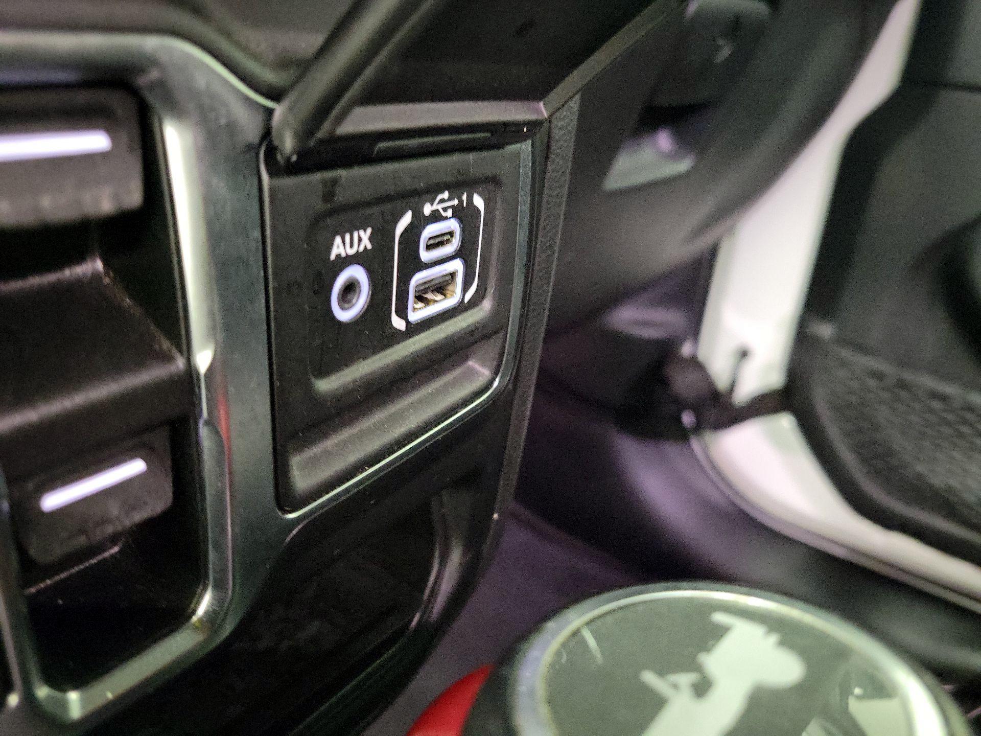 Thumbnail: 2021 Jeep Wrangler - 18