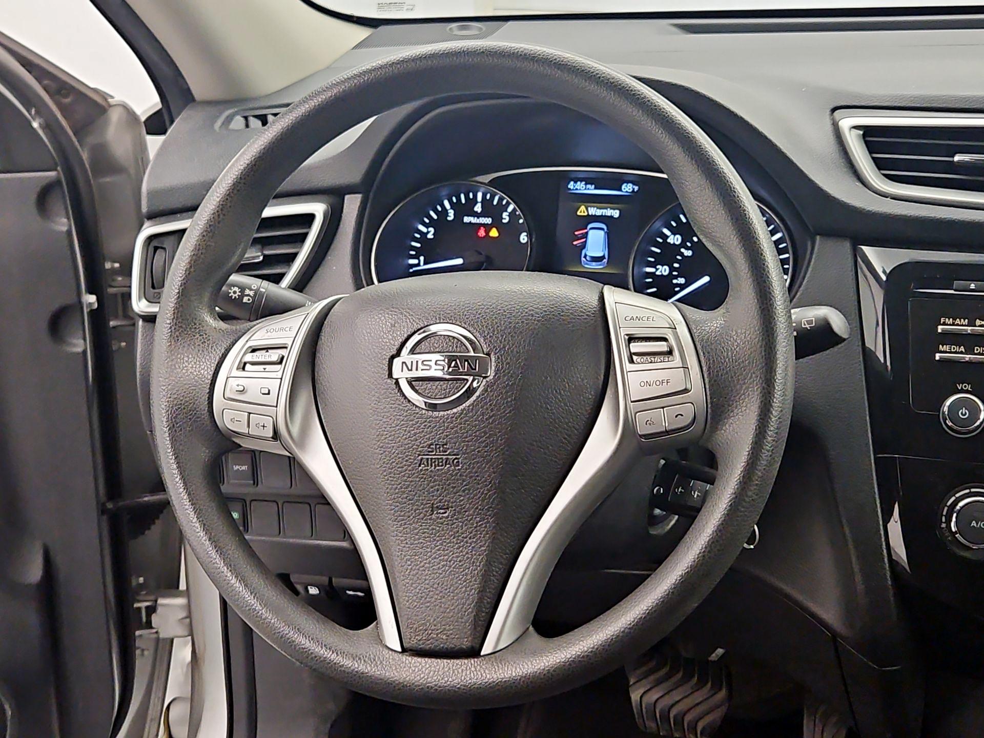Thumbnail: 2015 Nissan Rogue - 10