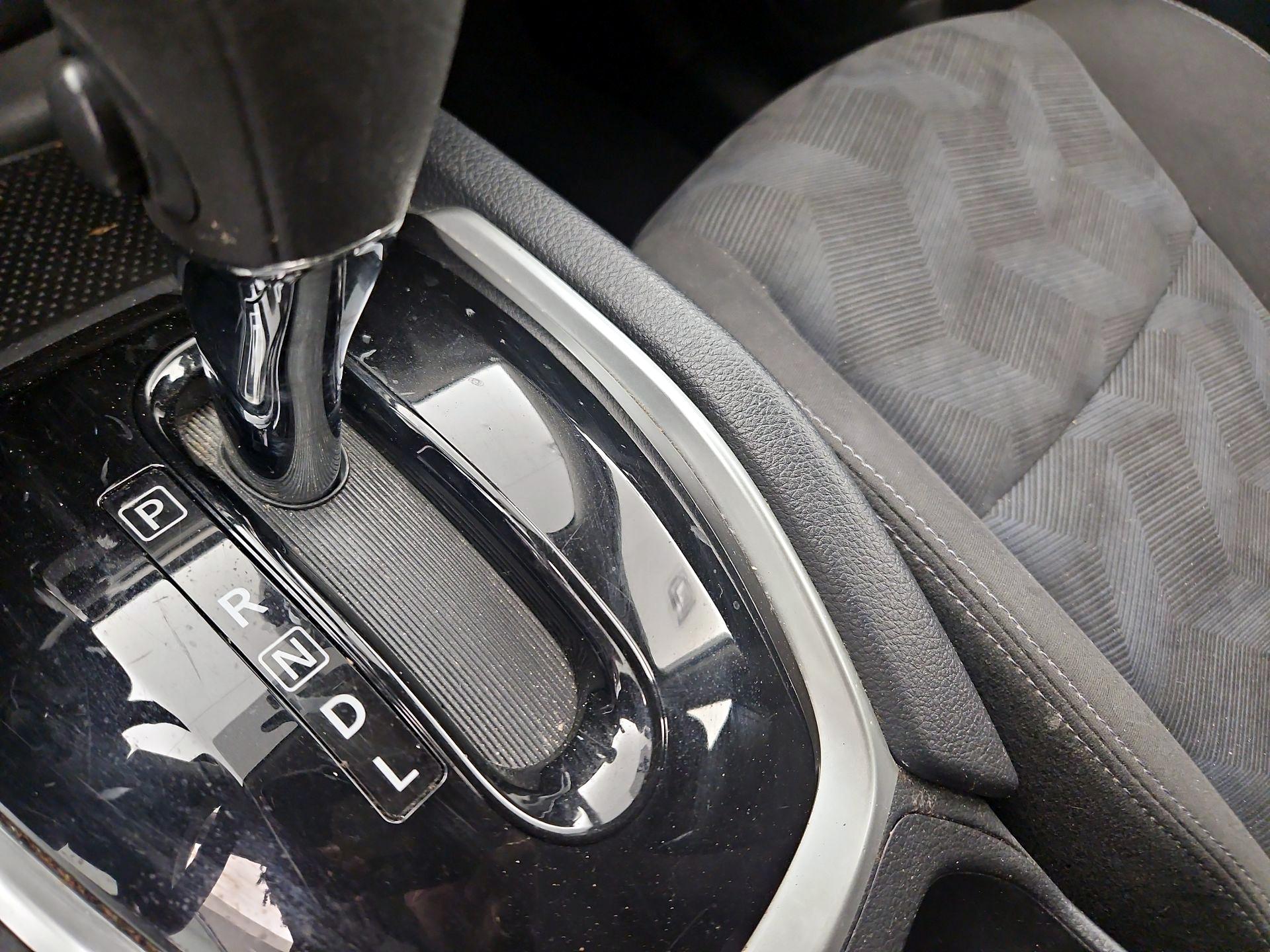 Thumbnail: 2015 Nissan Rogue - 15