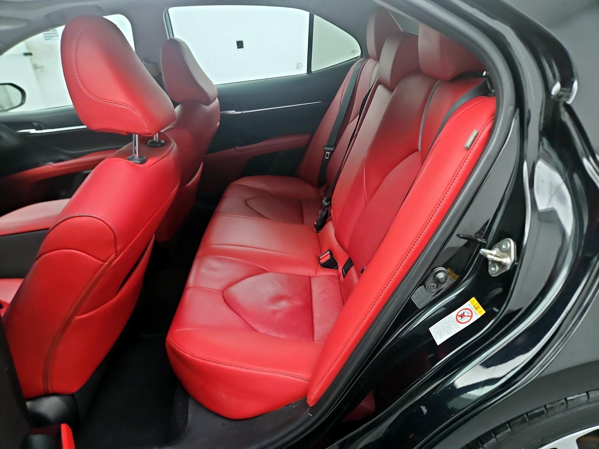 Thumbnail: 2018 Toyota Camry - 18