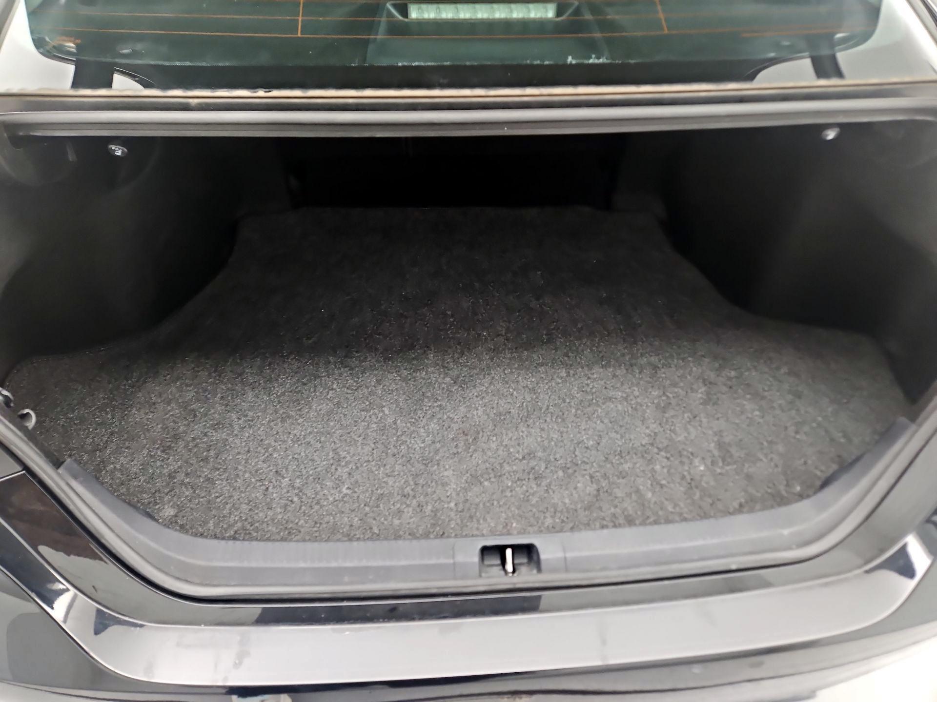 Thumbnail: 2018 Toyota Camry - 19