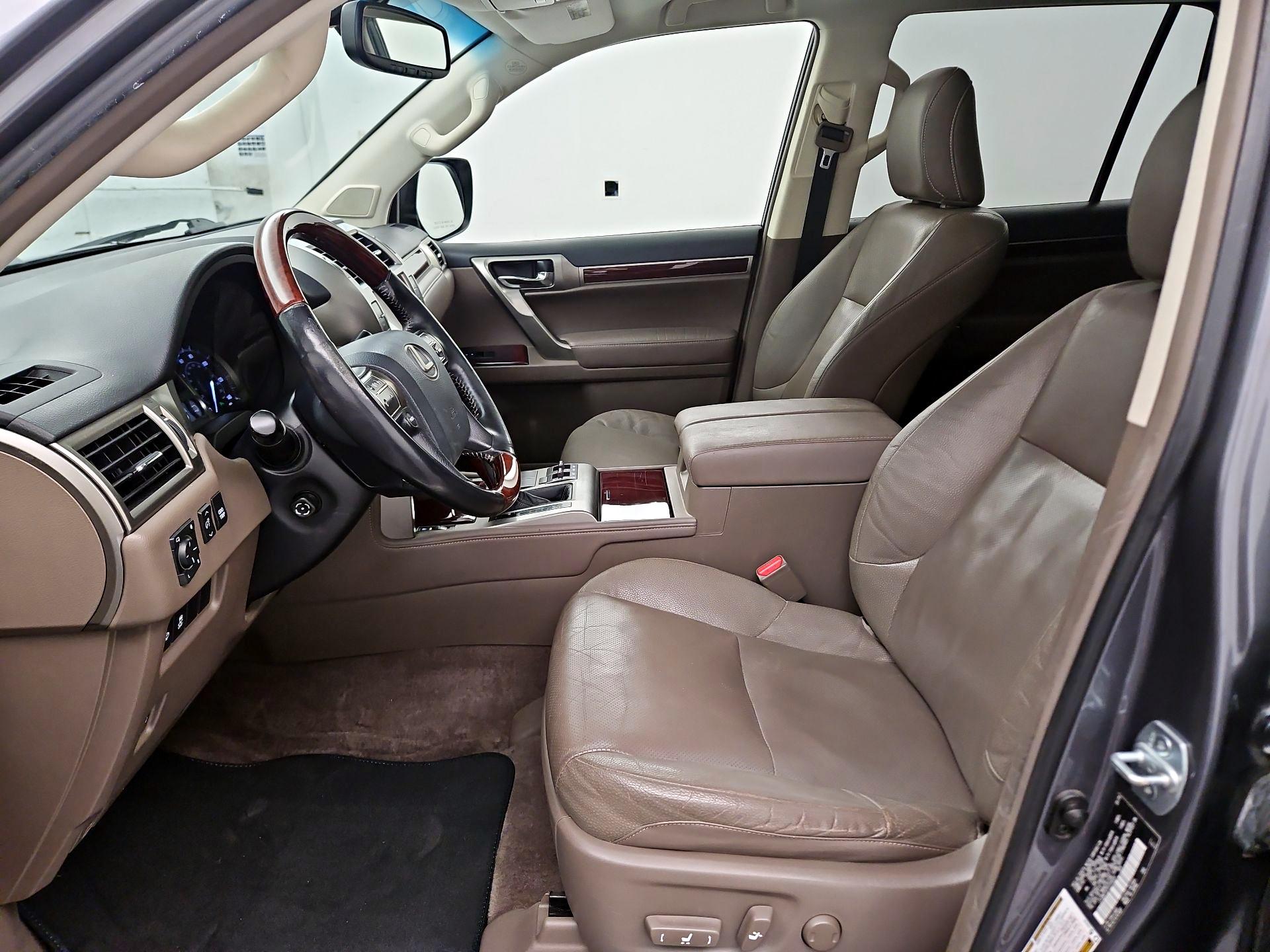Thumbnail: 2015 Lexus GX - 11