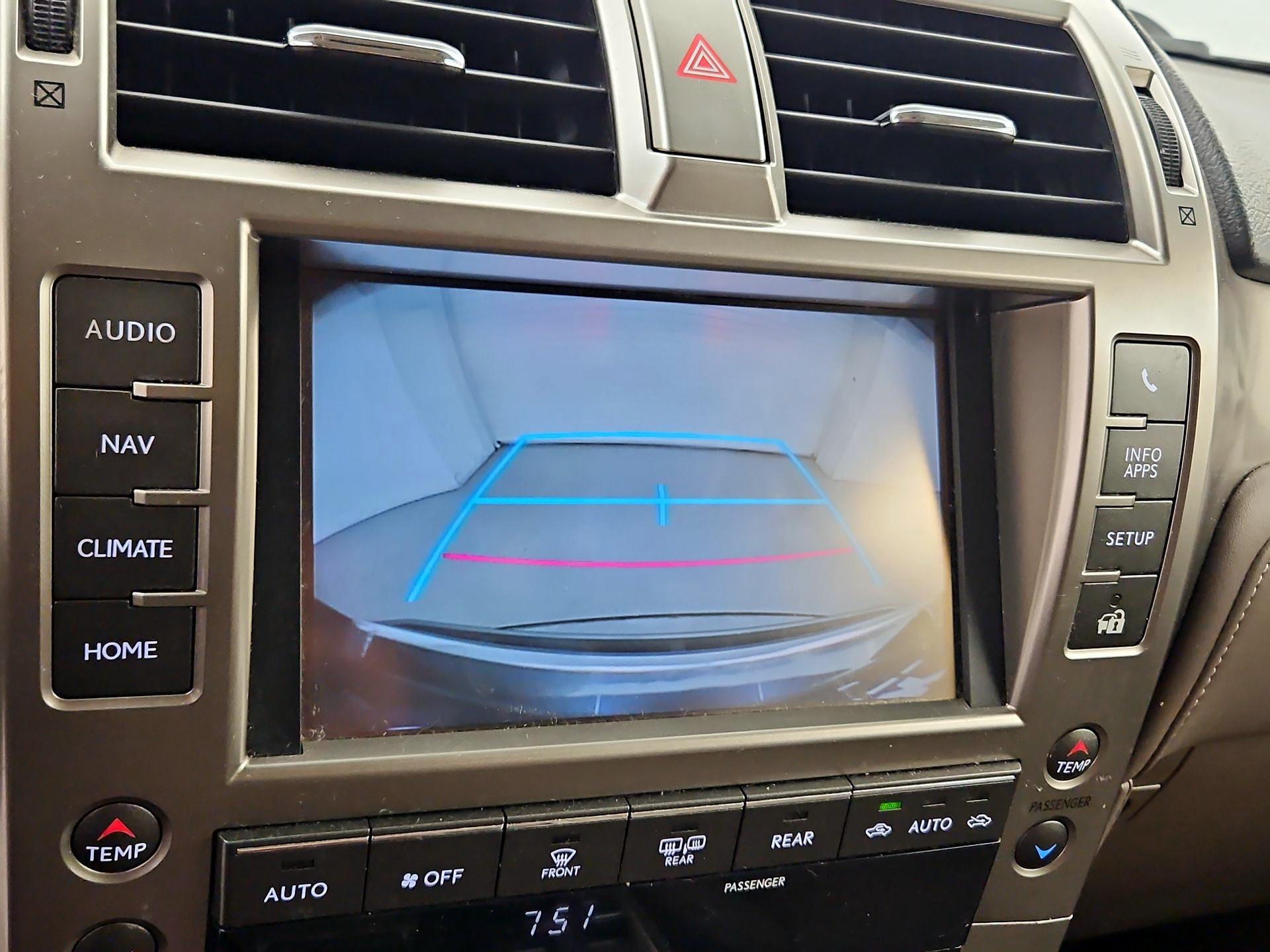 Thumbnail: 2015 Lexus GX - 15