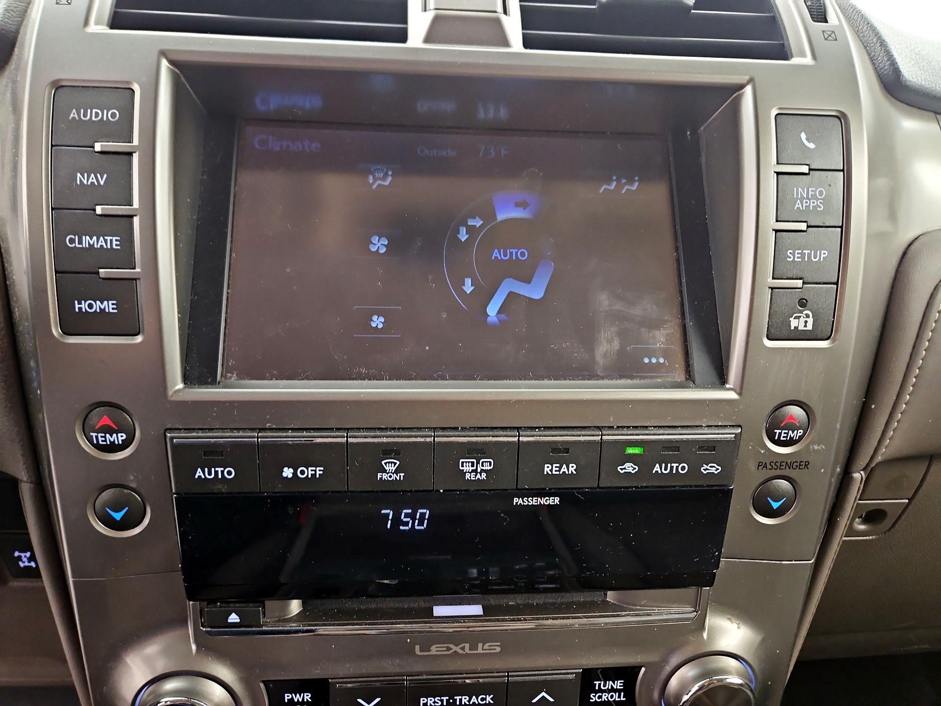 Thumbnail: 2015 Lexus GX - 17