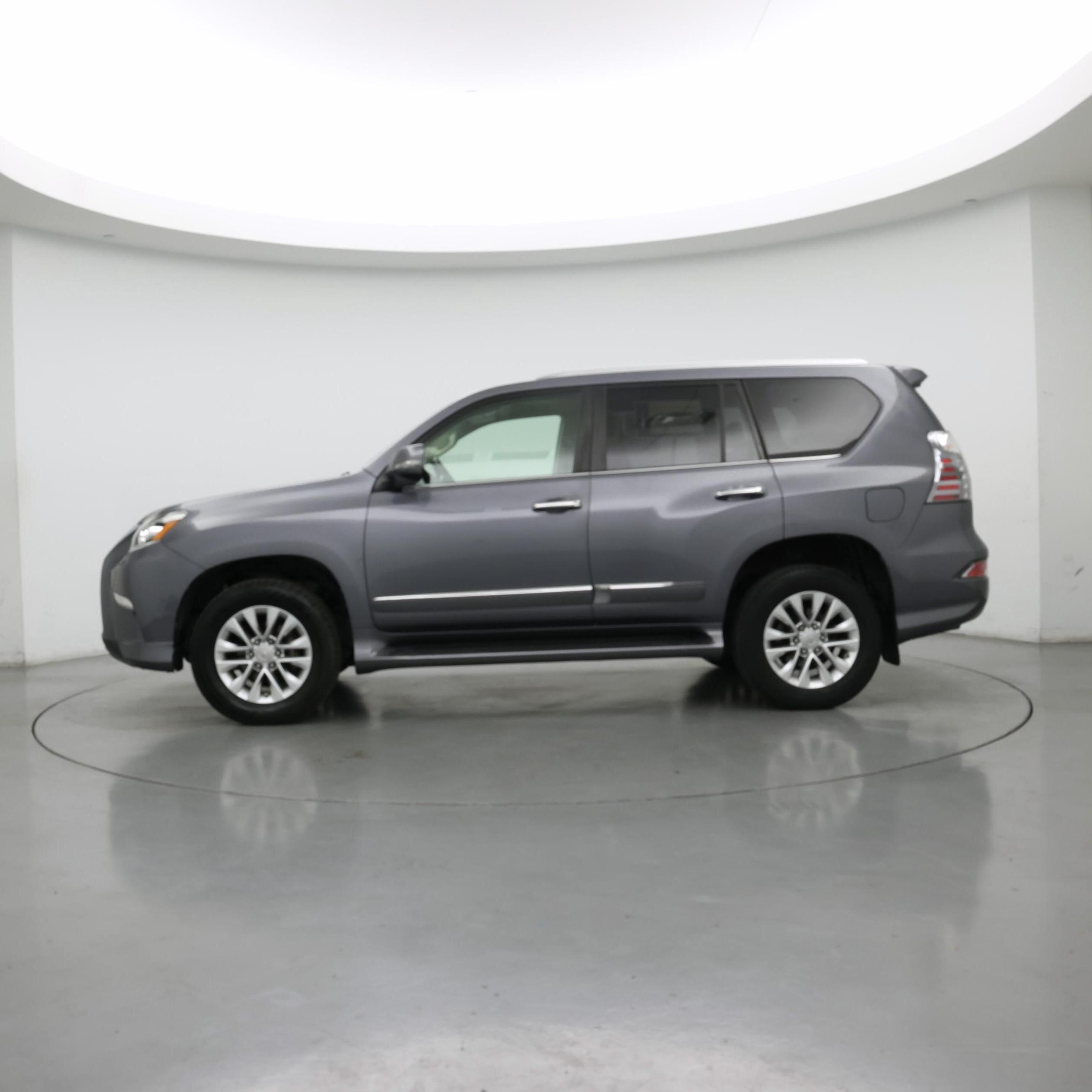 Thumbnail: 2015 Lexus GX - 3
