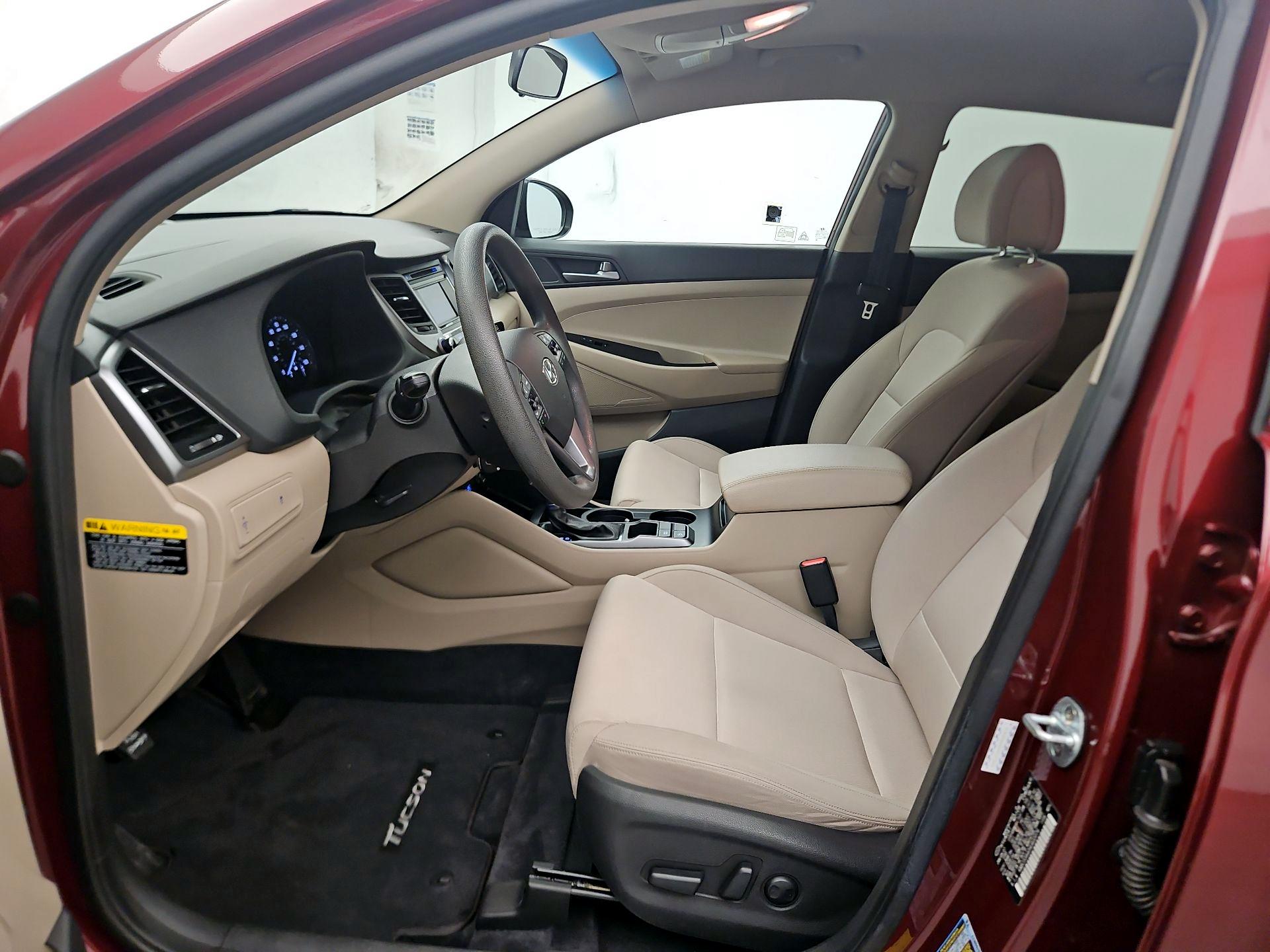 Thumbnail: 2017 Hyundai Tucson - 9