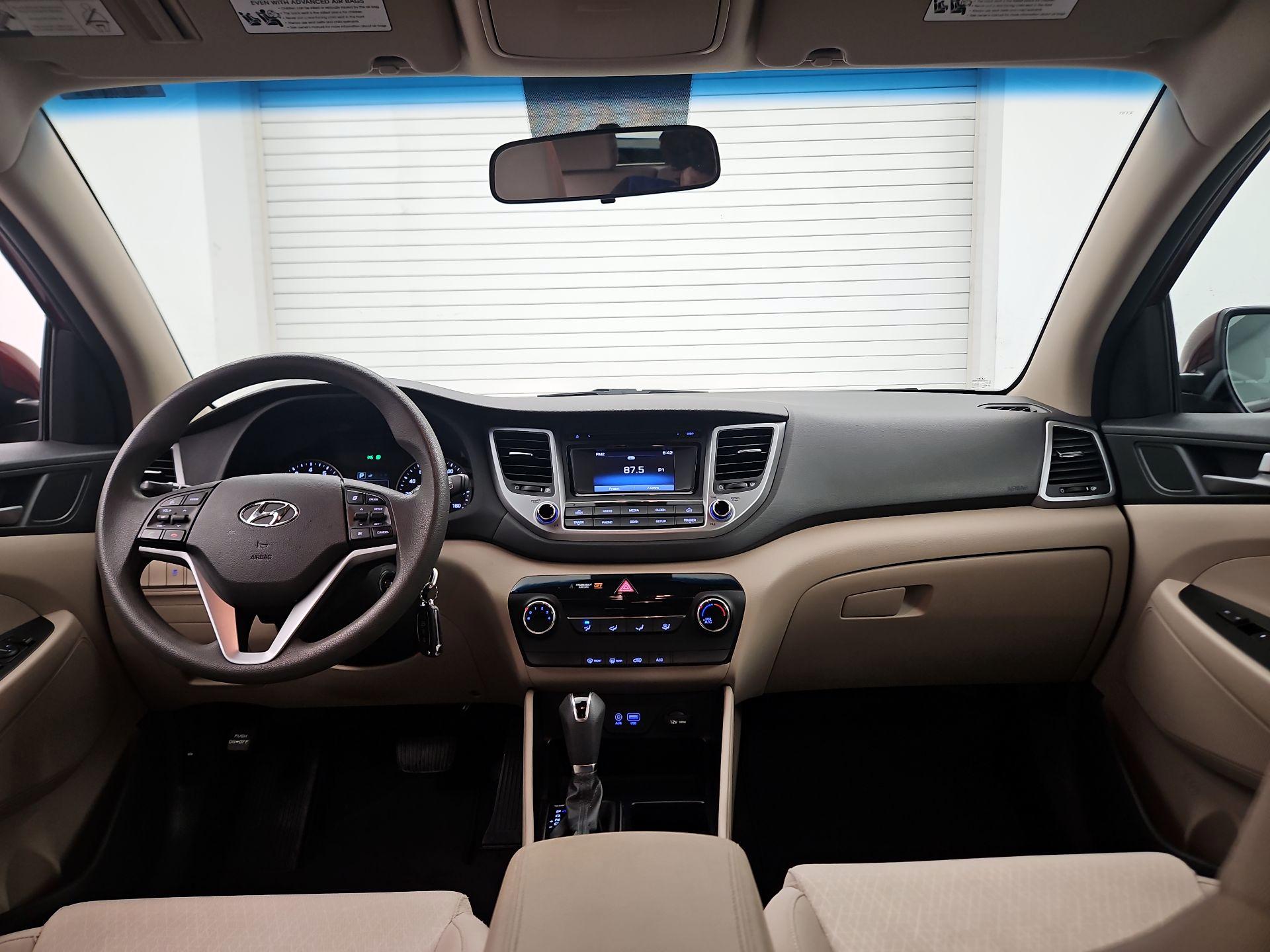Thumbnail: 2017 Hyundai Tucson - 8