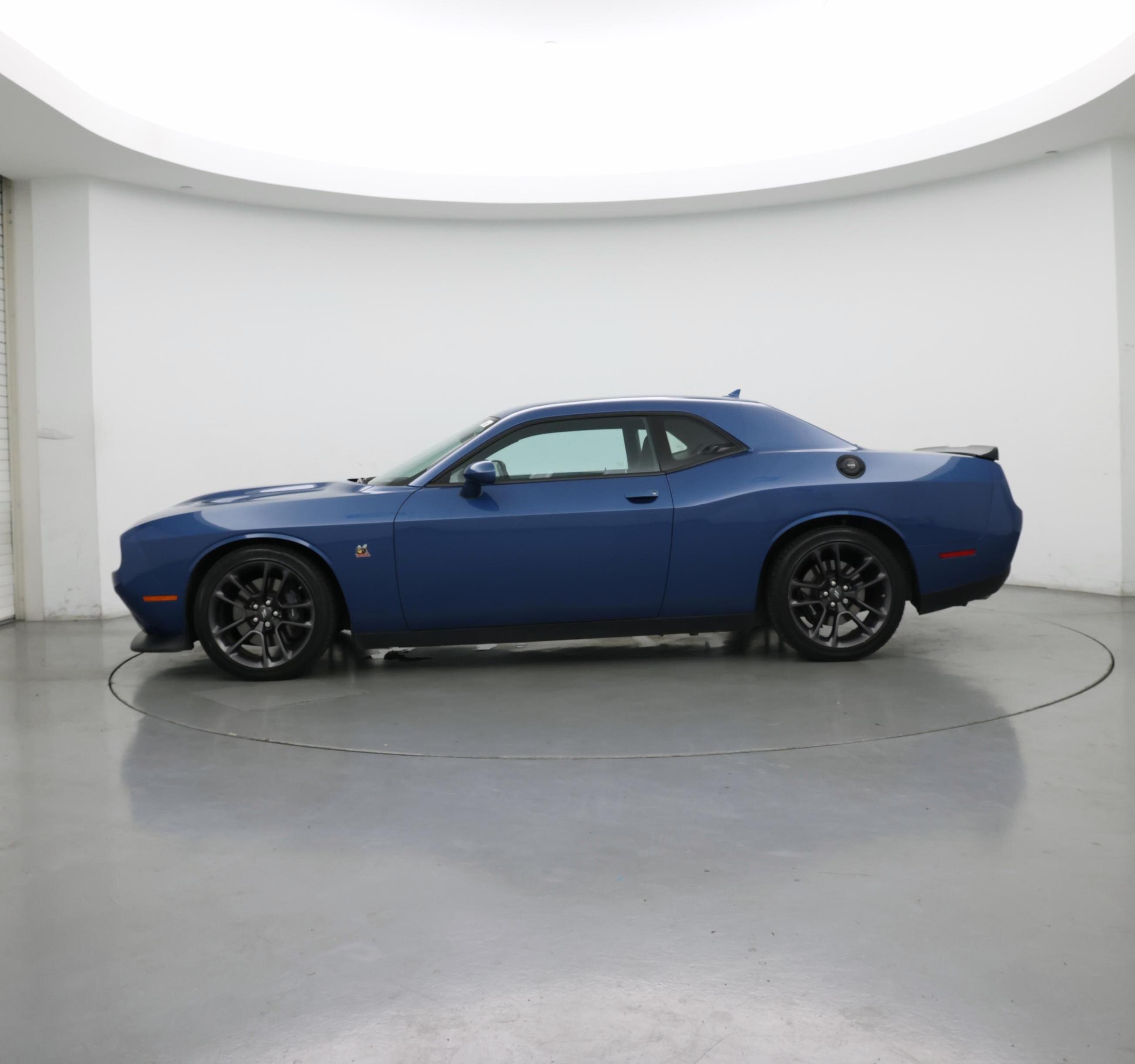 Thumbnail: 2022 Dodge Challenger - 3