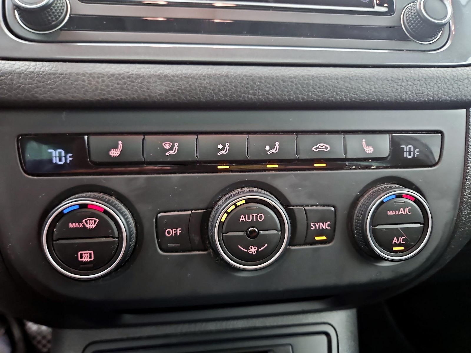 2016 Volkswagen Tiguan SEL - Photo 17