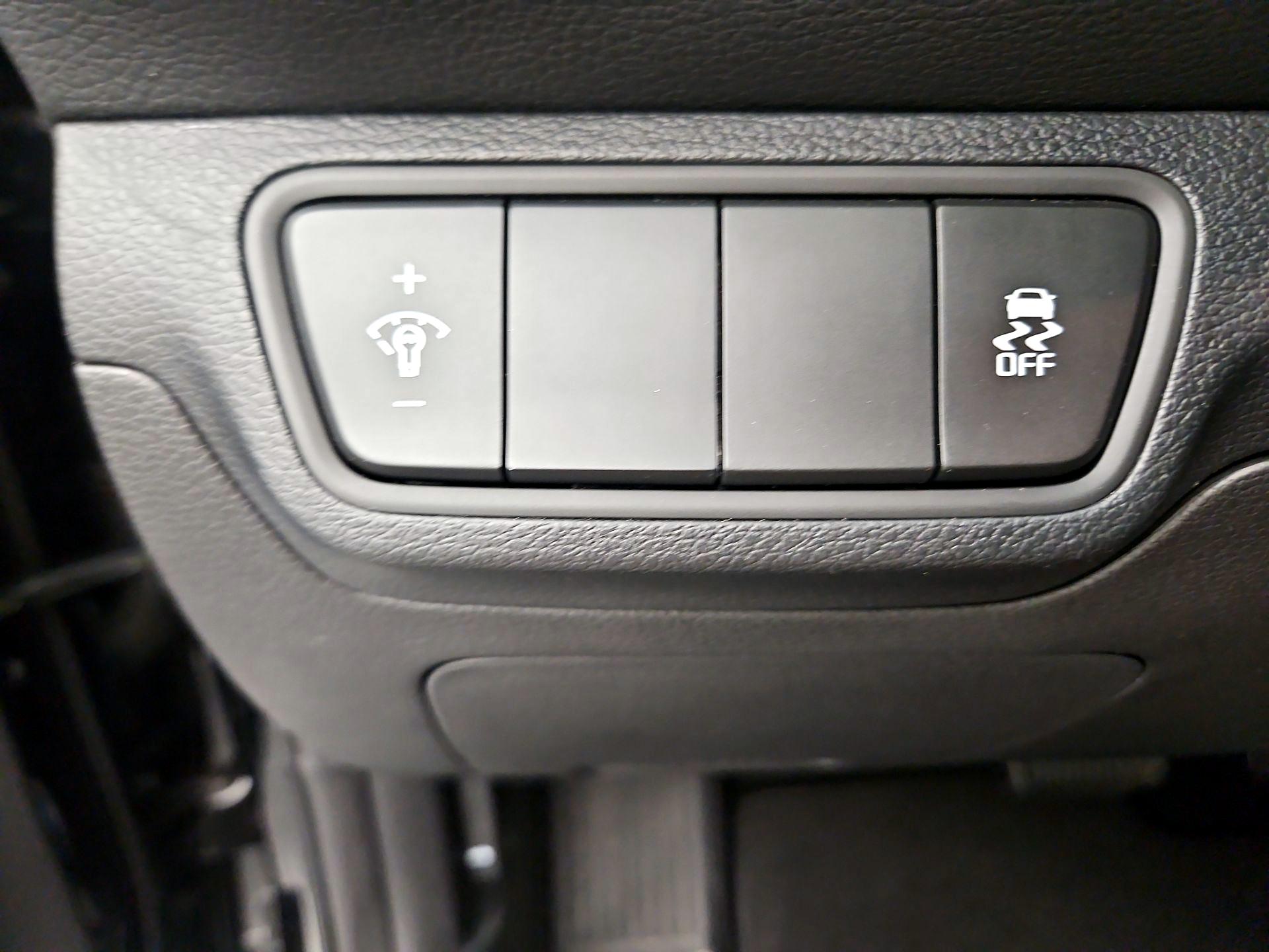 Thumbnail: 2024 Kia Forte - 13