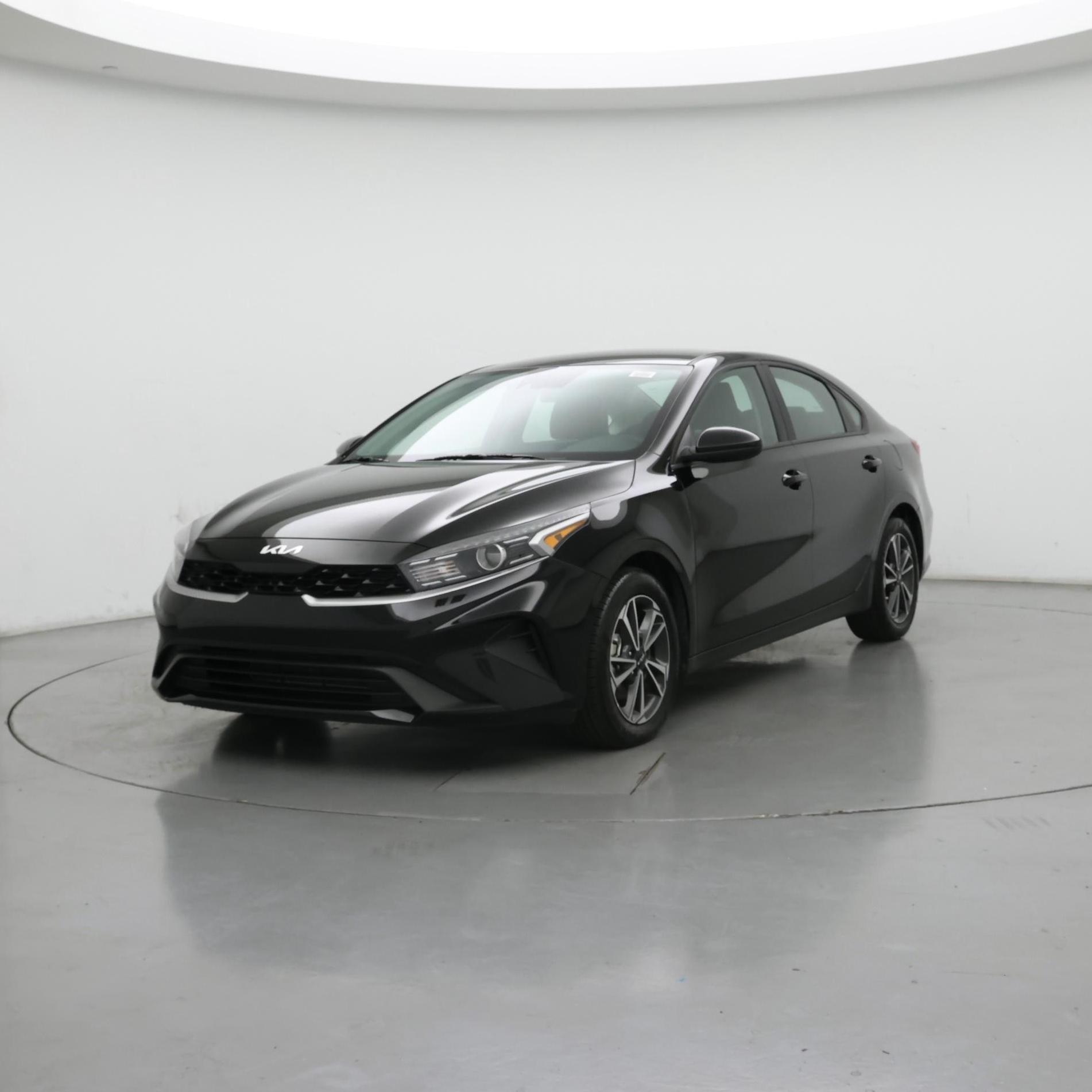 Thumbnail: 2024 Kia Forte - 4