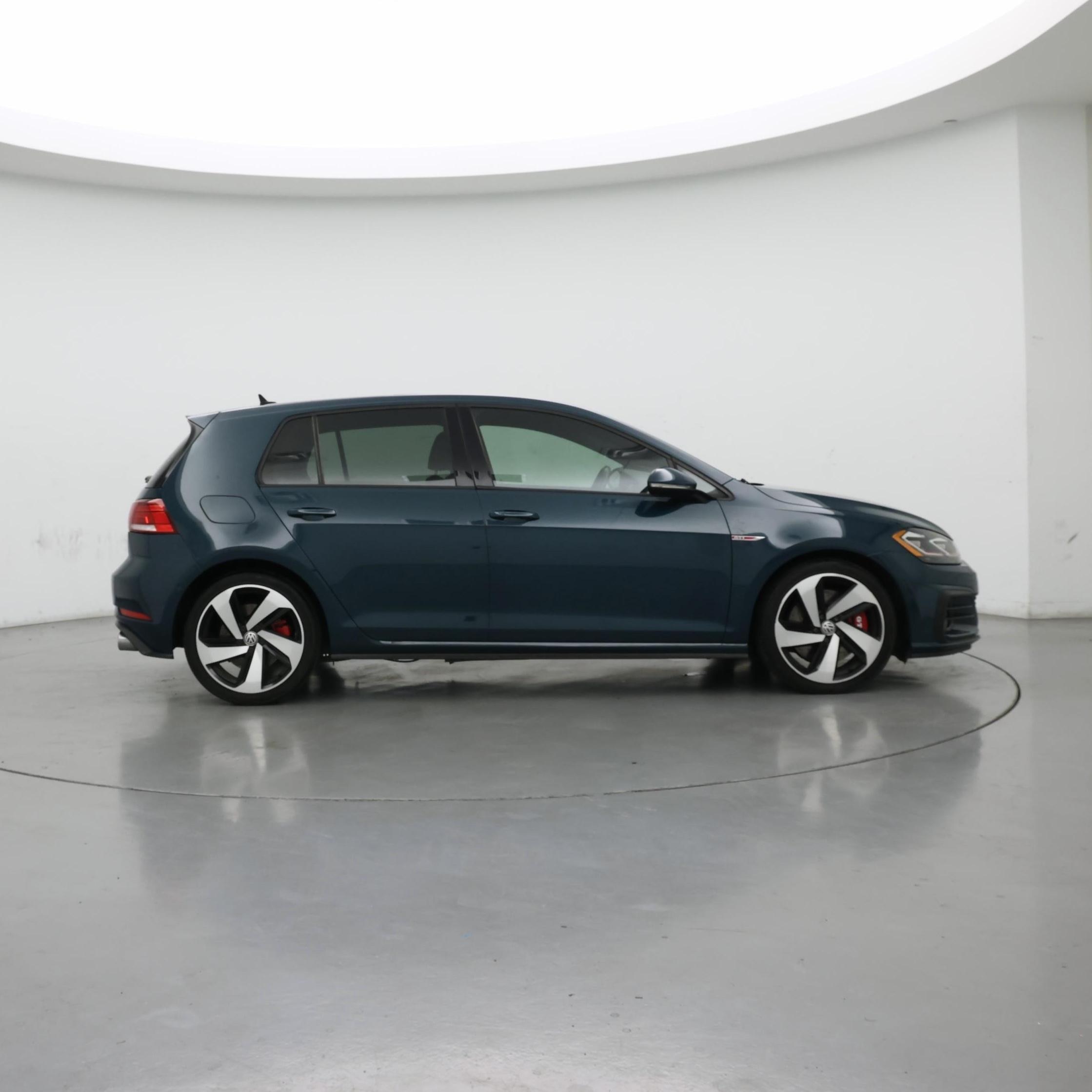 Thumbnail: 2018 Volkswagen Golf - 7