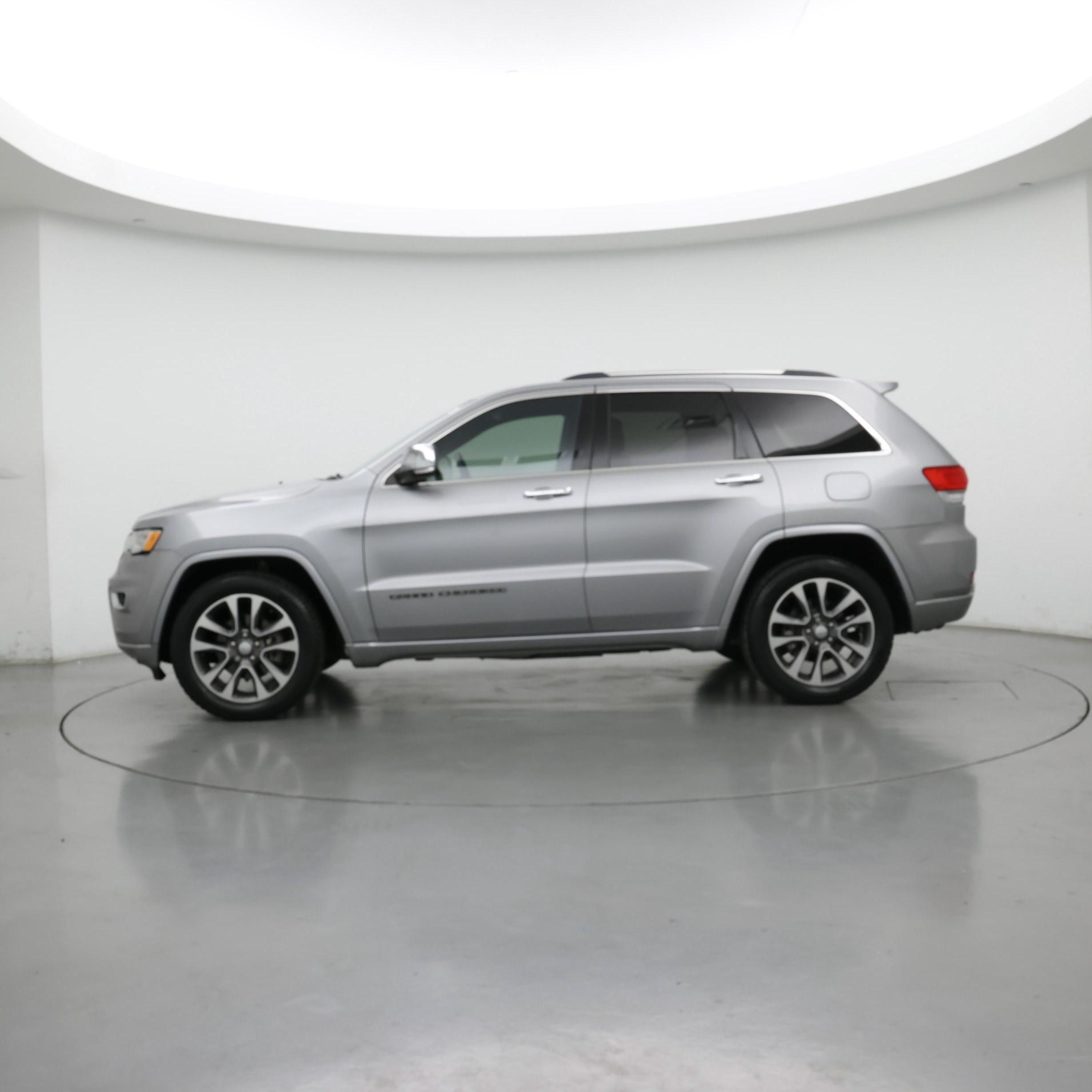 Thumbnail: 2017 Jeep Grand Cherokee - 3