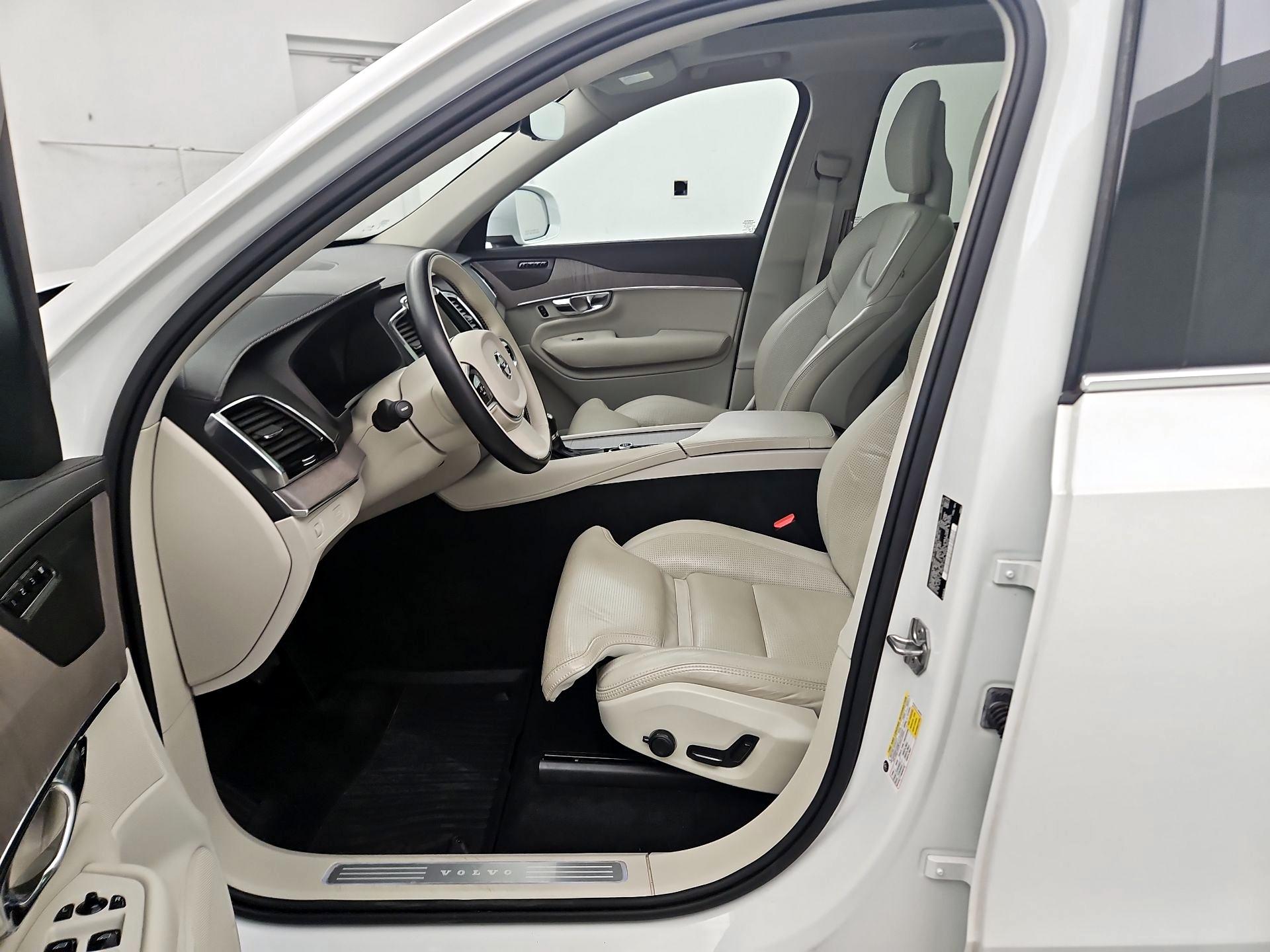 Thumbnail: 2021 Volvo XC90 - 11
