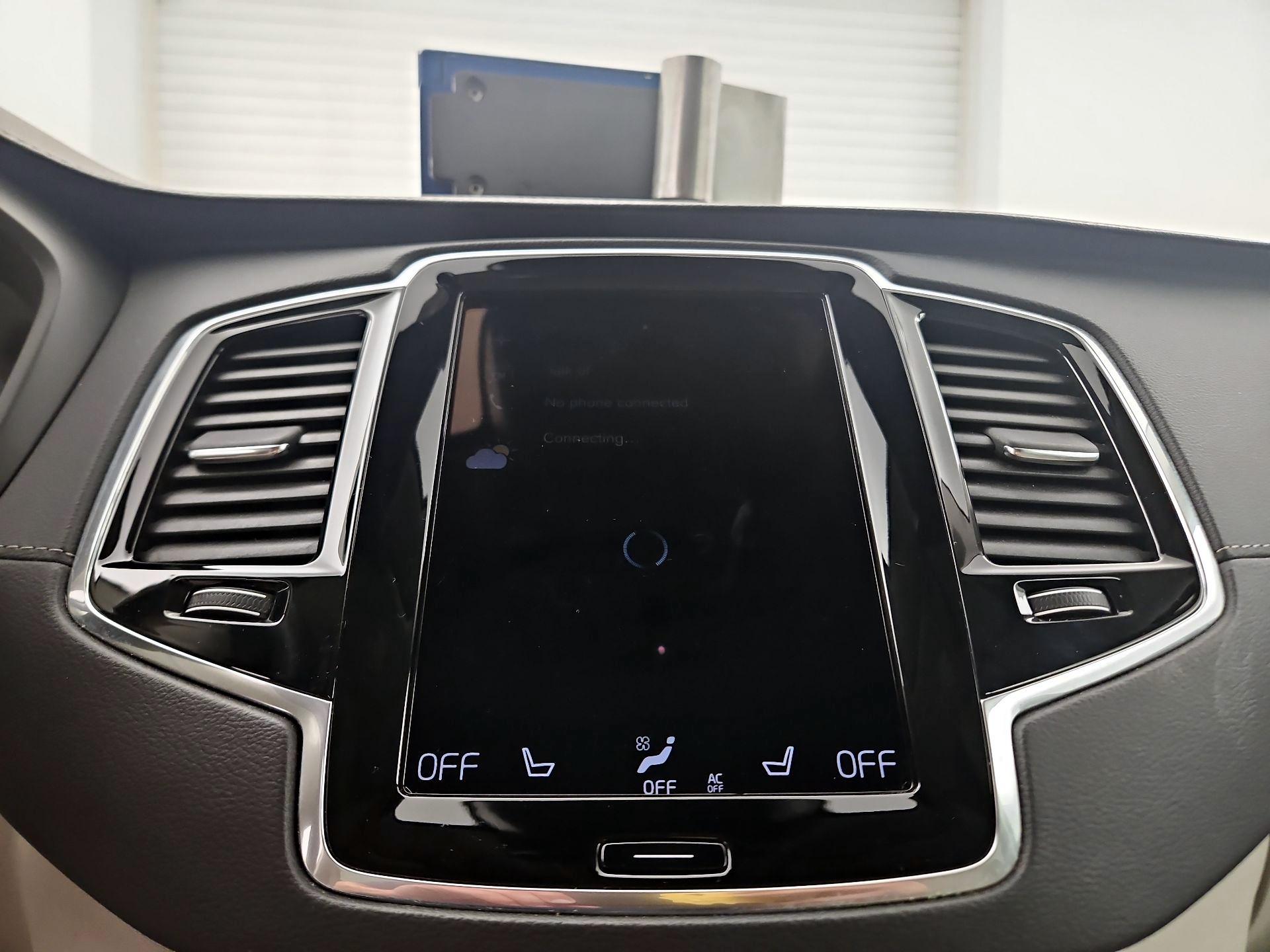 Thumbnail: 2021 Volvo XC90 - 16